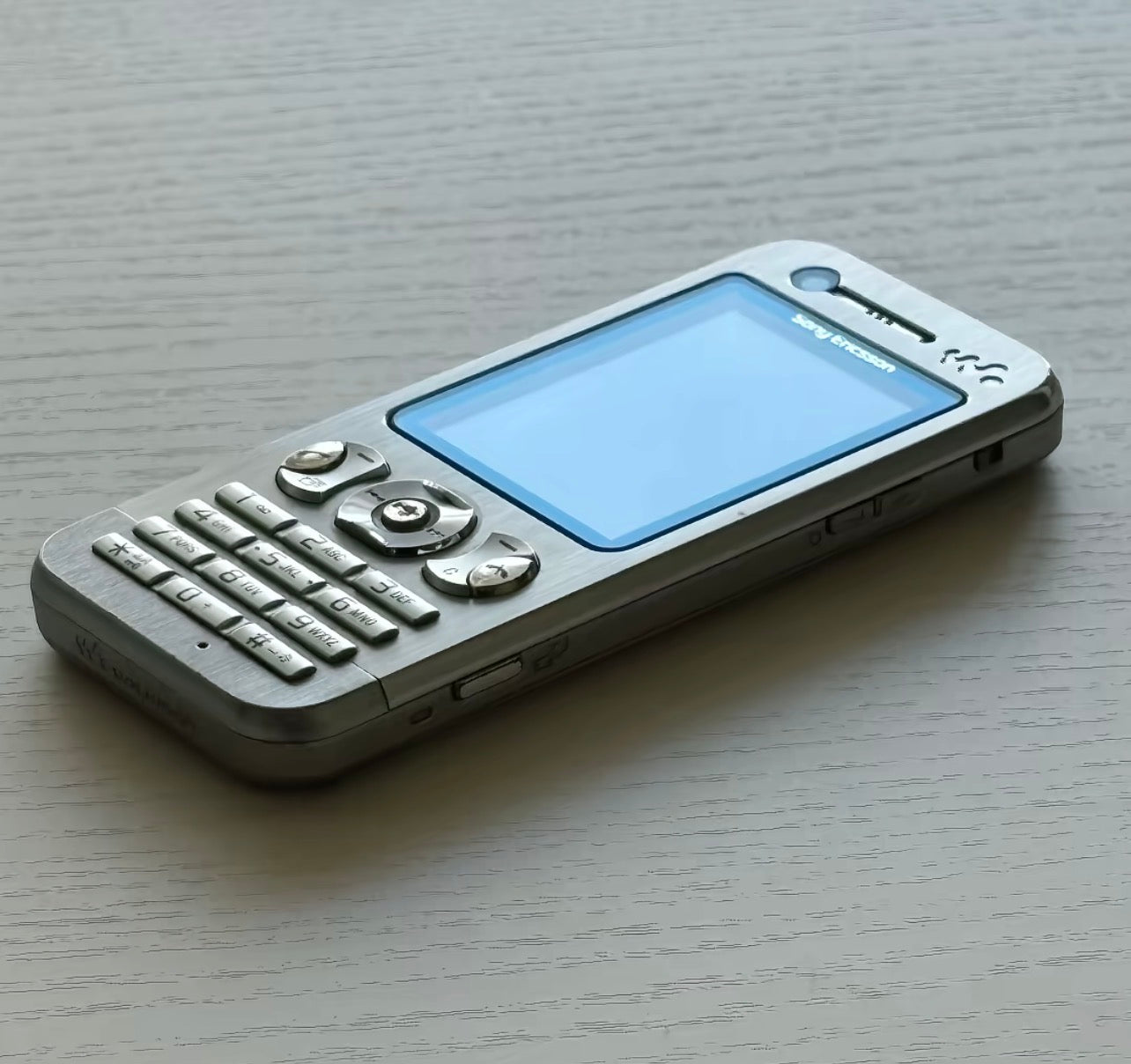 Sony Ericsson W890i