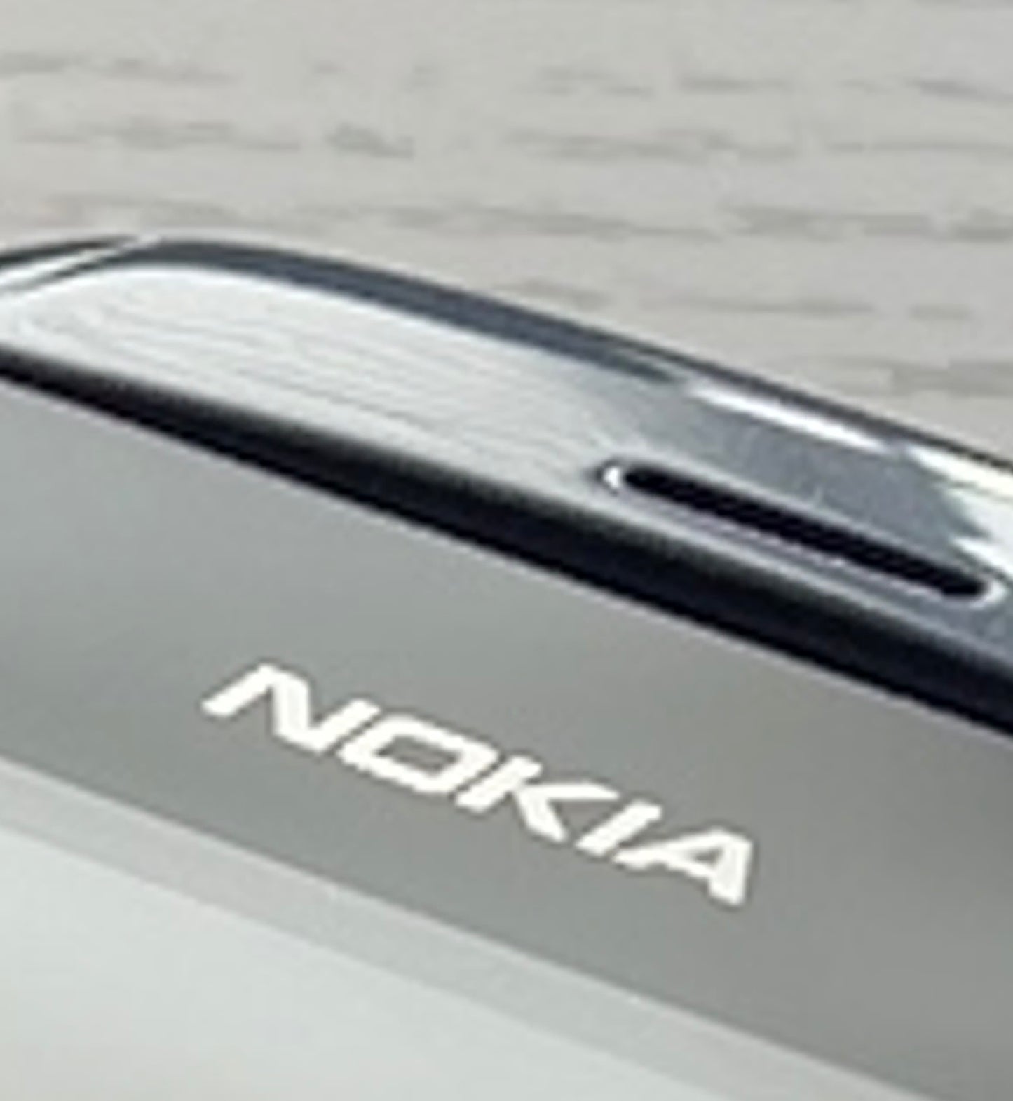 NOKIA 2220 Slide