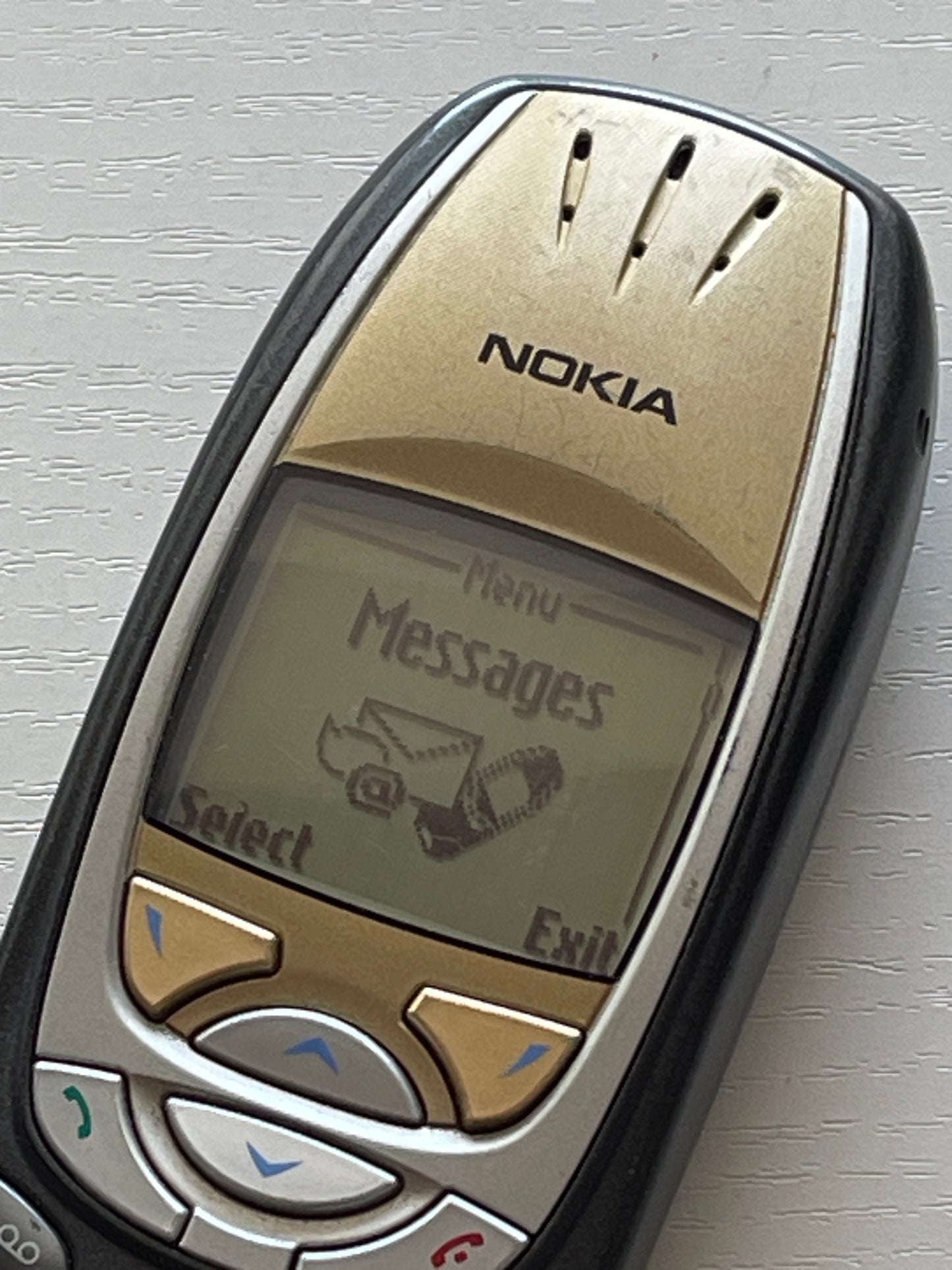 NOKIA 6310i