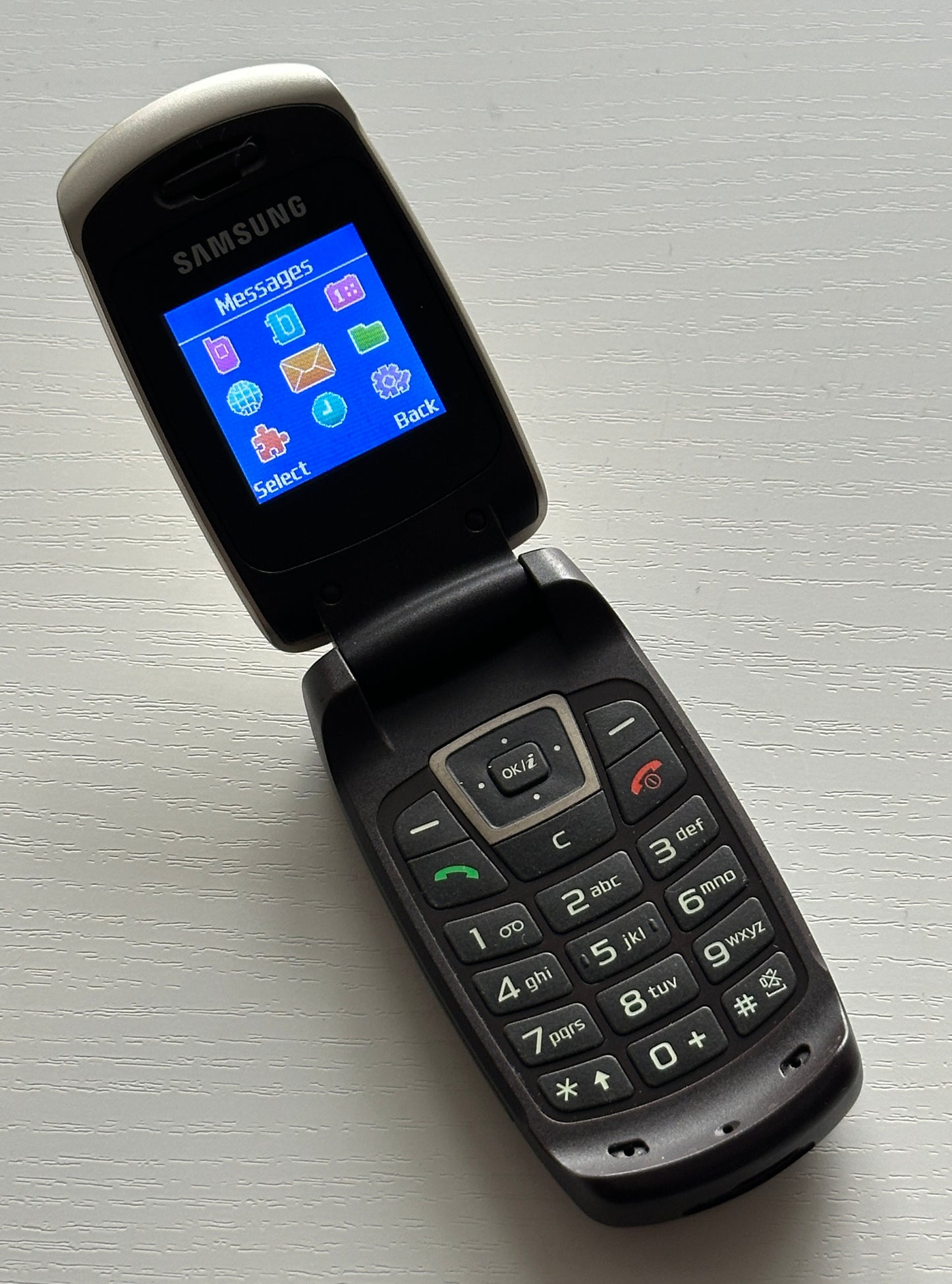 Samsung C270