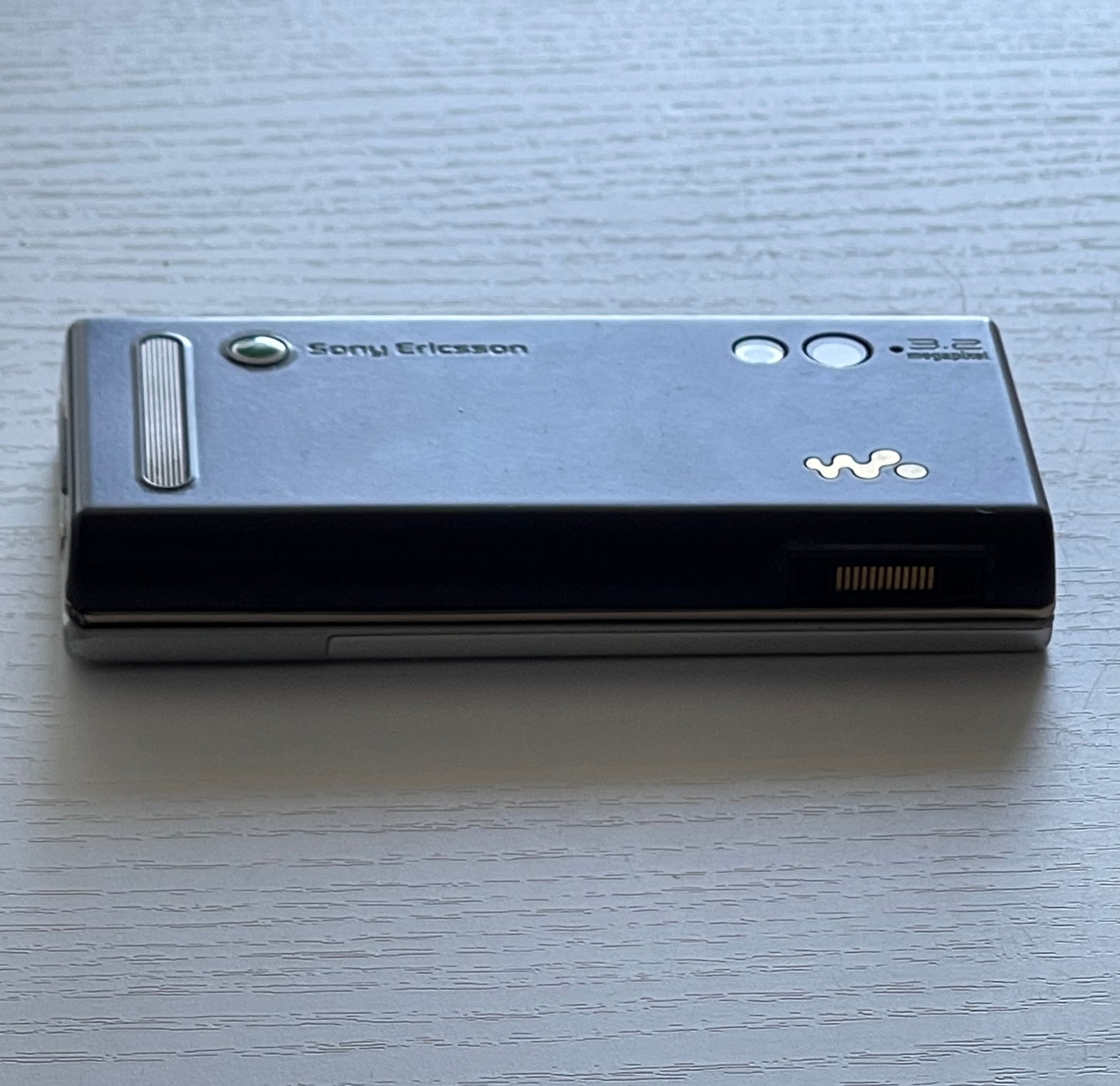 Sony Ericsson W705