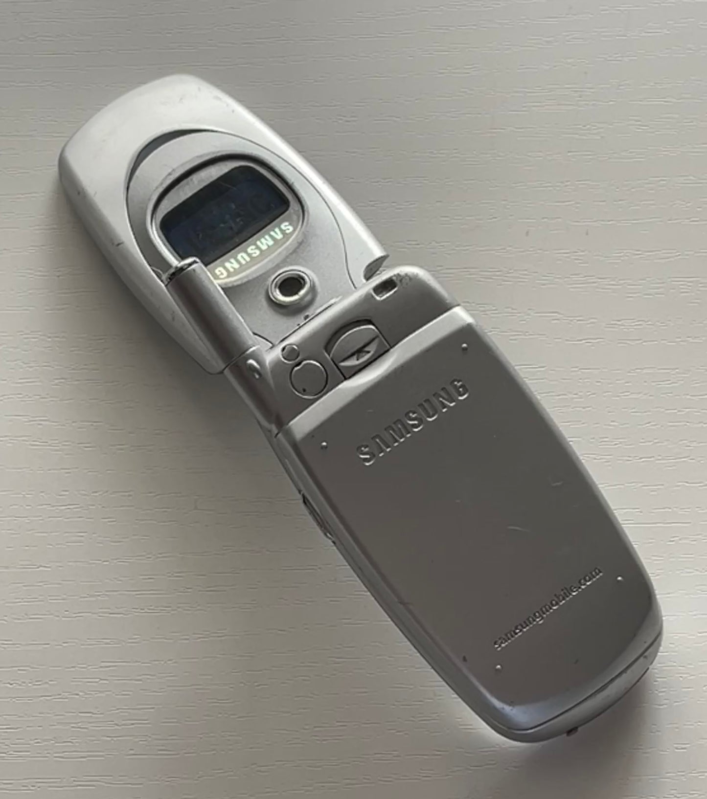 Samsung E600