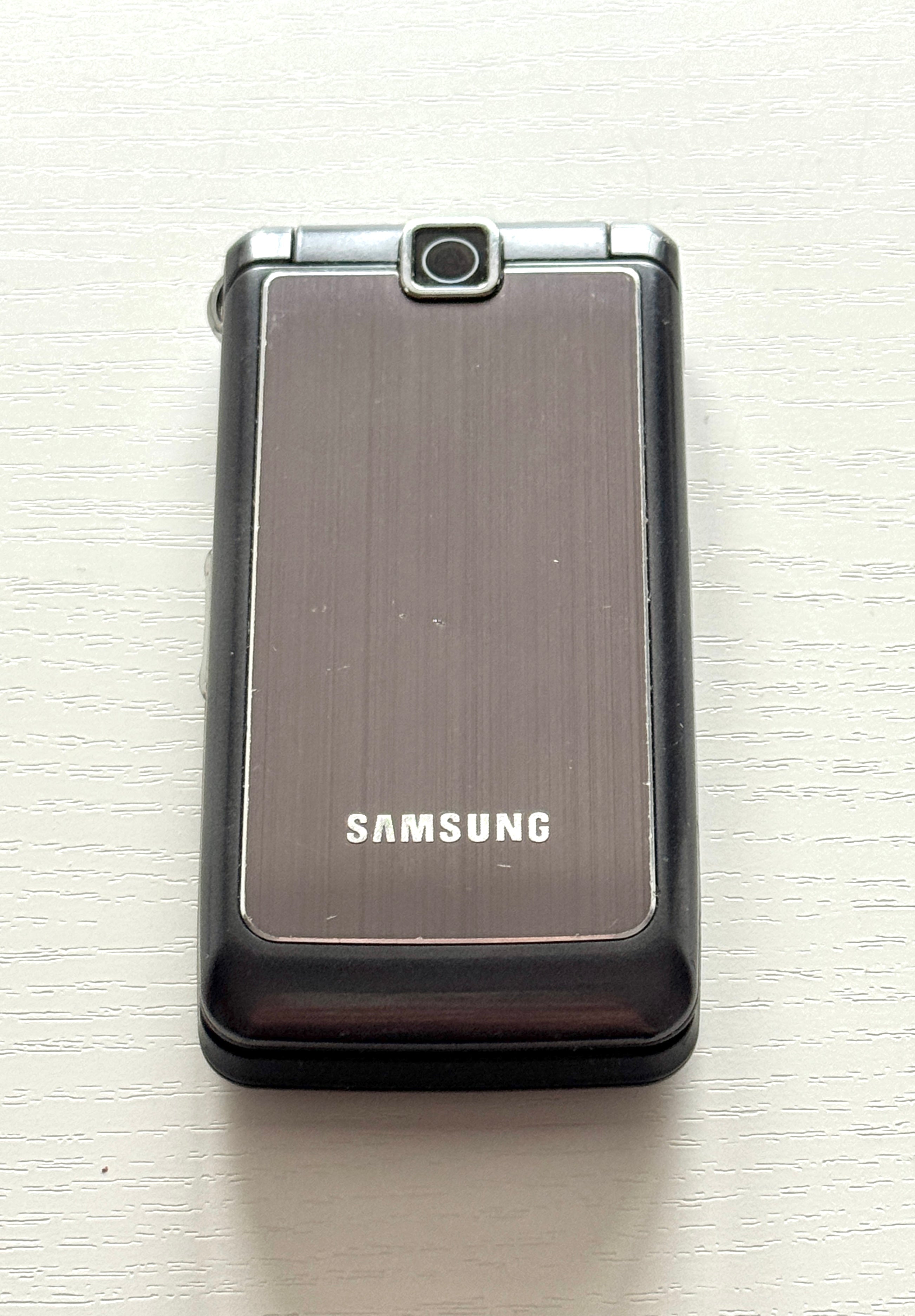 Samsung S3600