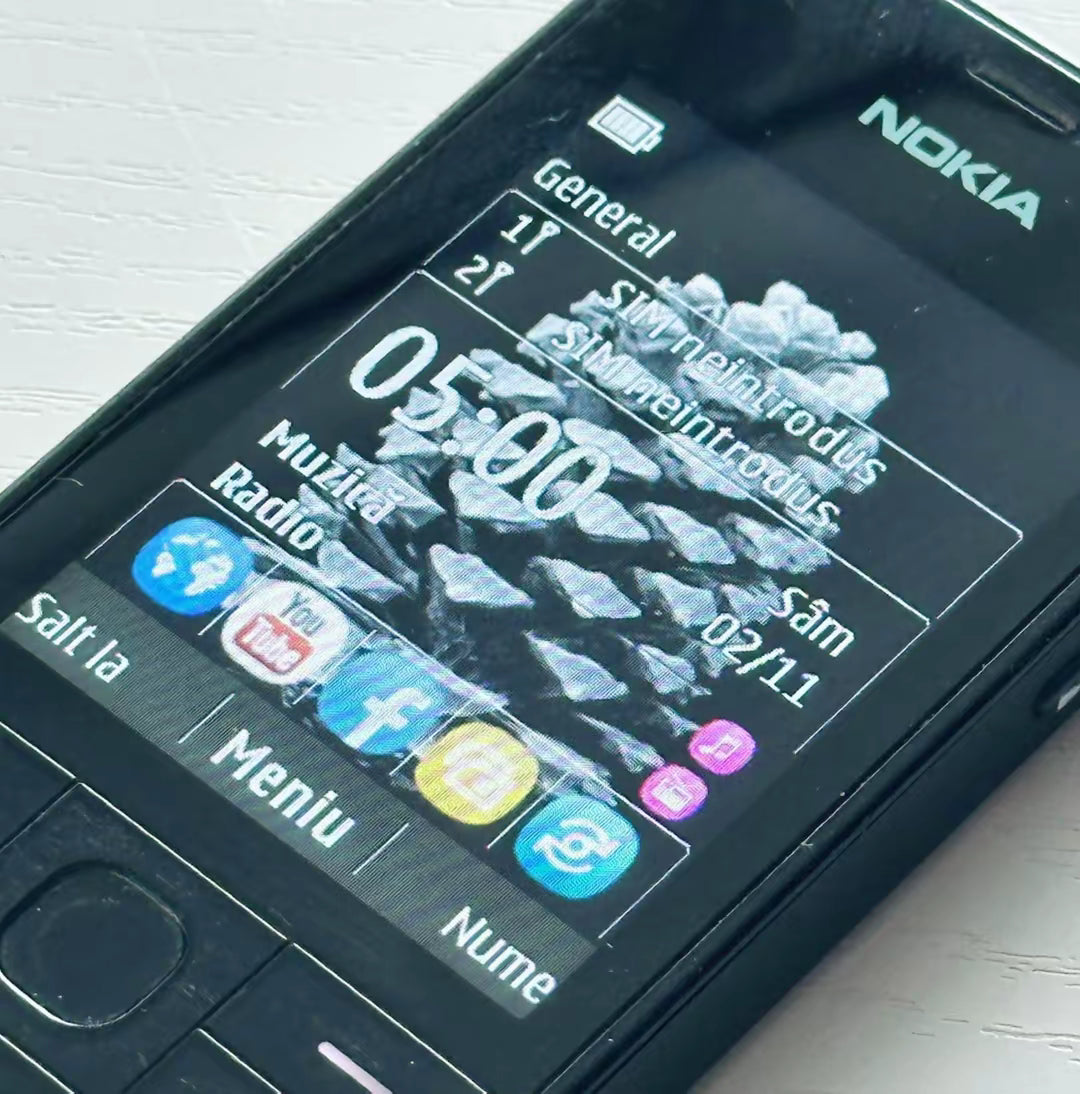 NOKIA 515