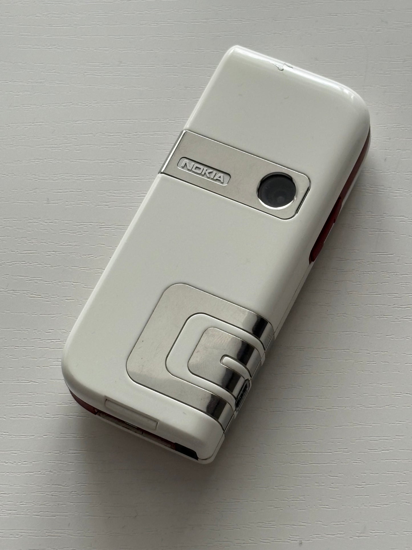 NOKIA 7260