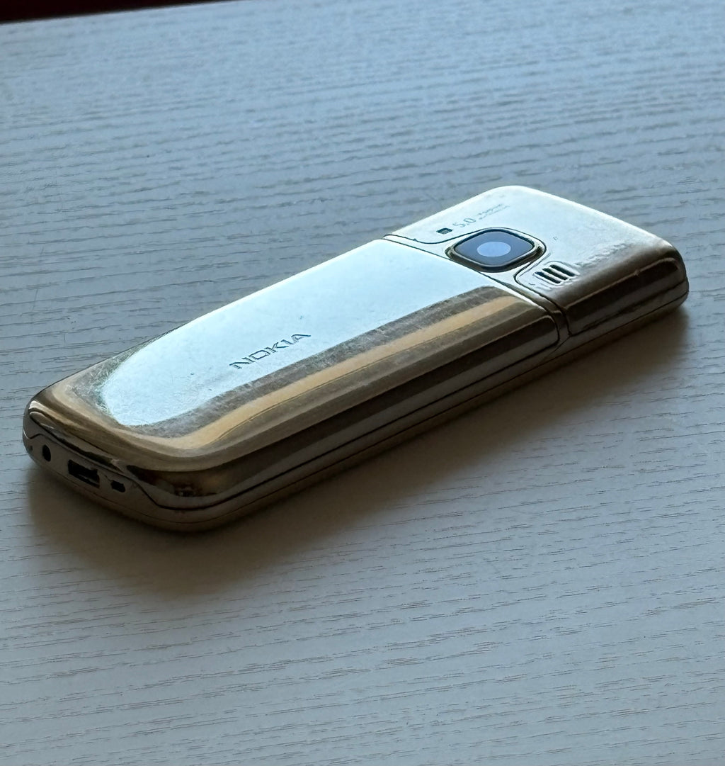 NOKIA 6700 Gold