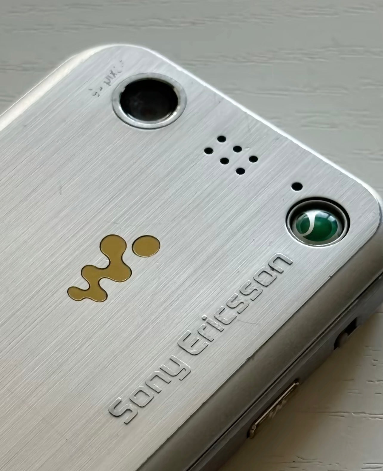 Sony Ericsson W890i
