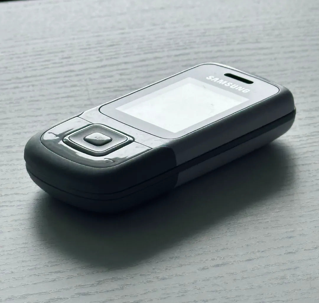 Samsung E1360