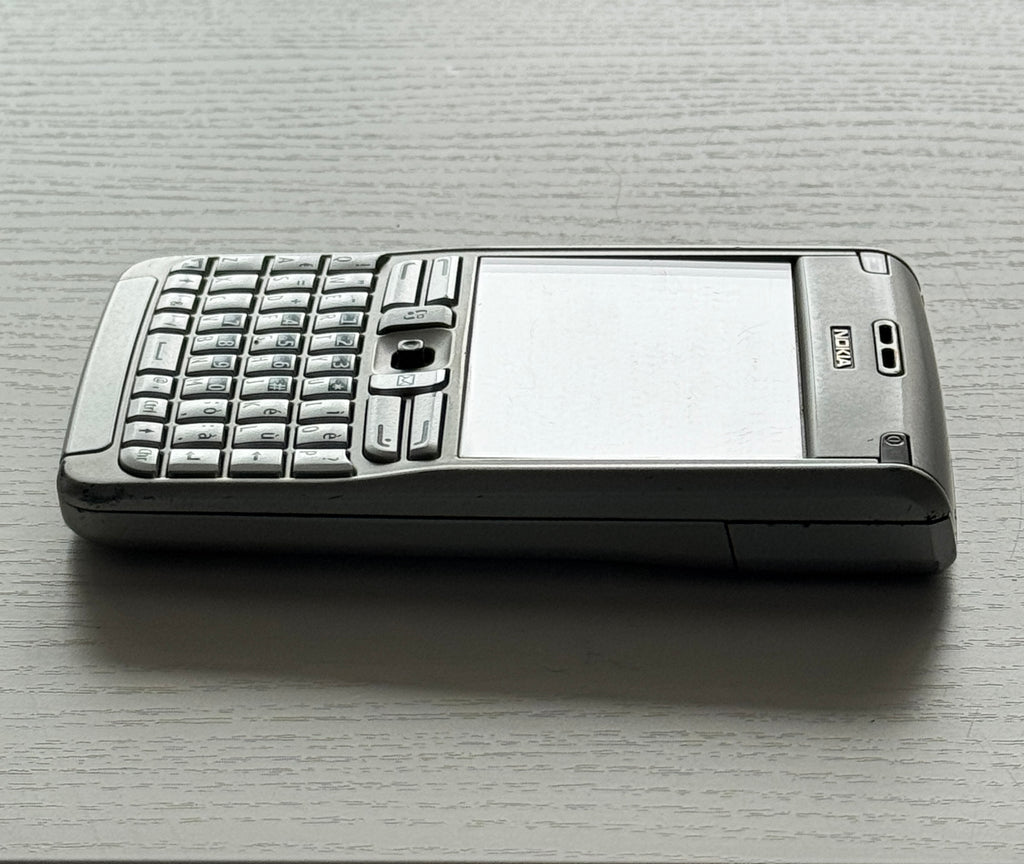 NOKIA E61