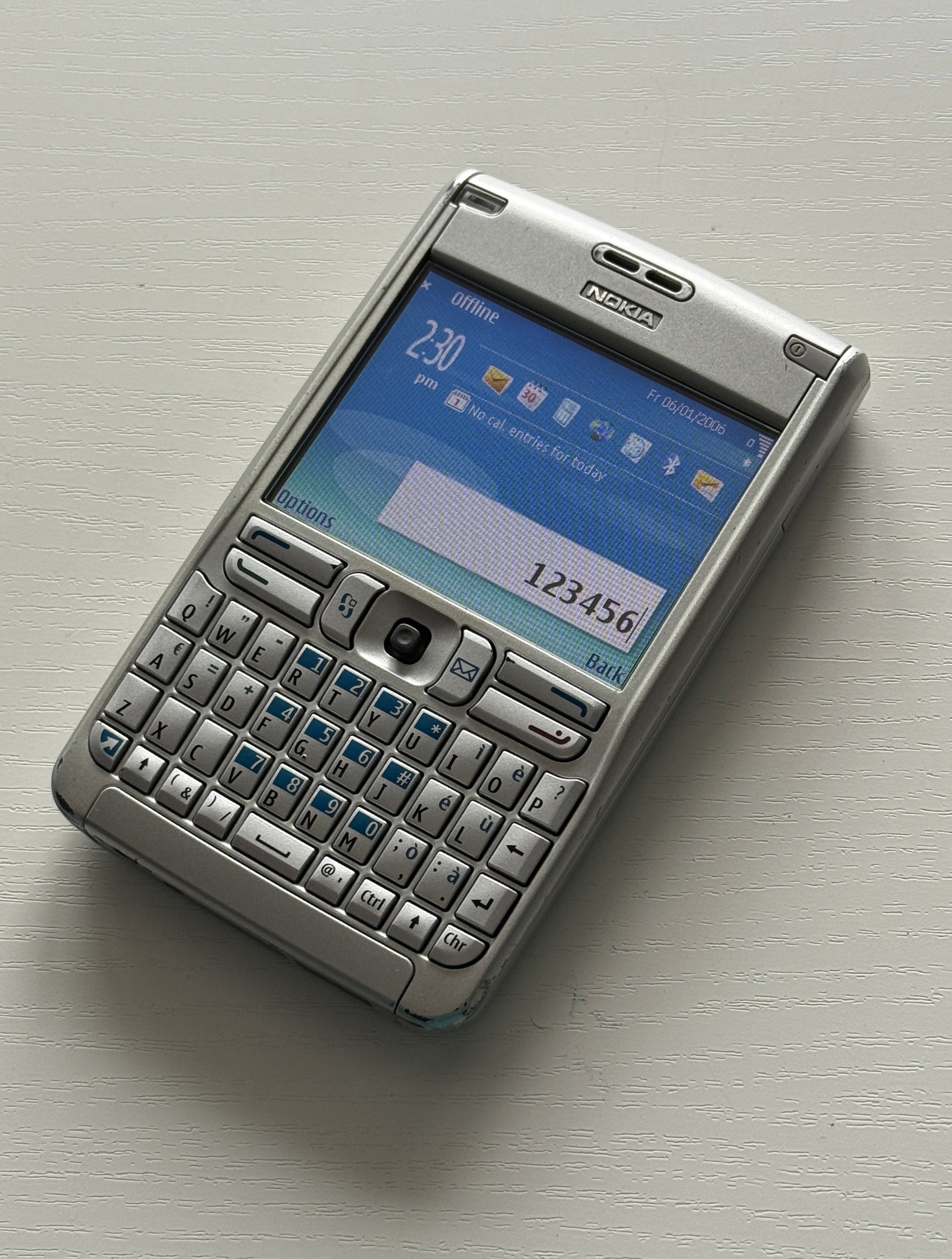 NOKIA E61