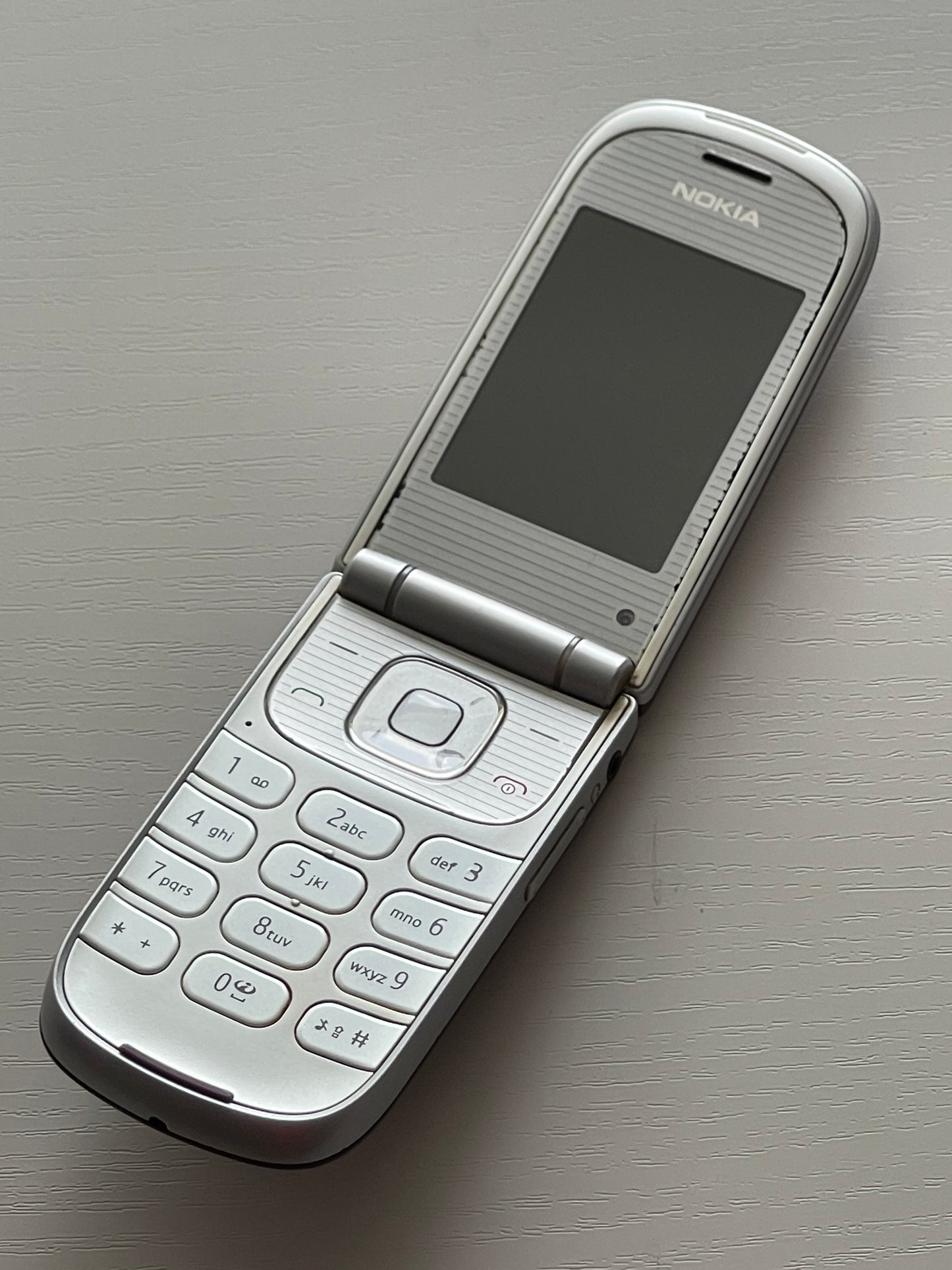 NOKIA 3710 Fold