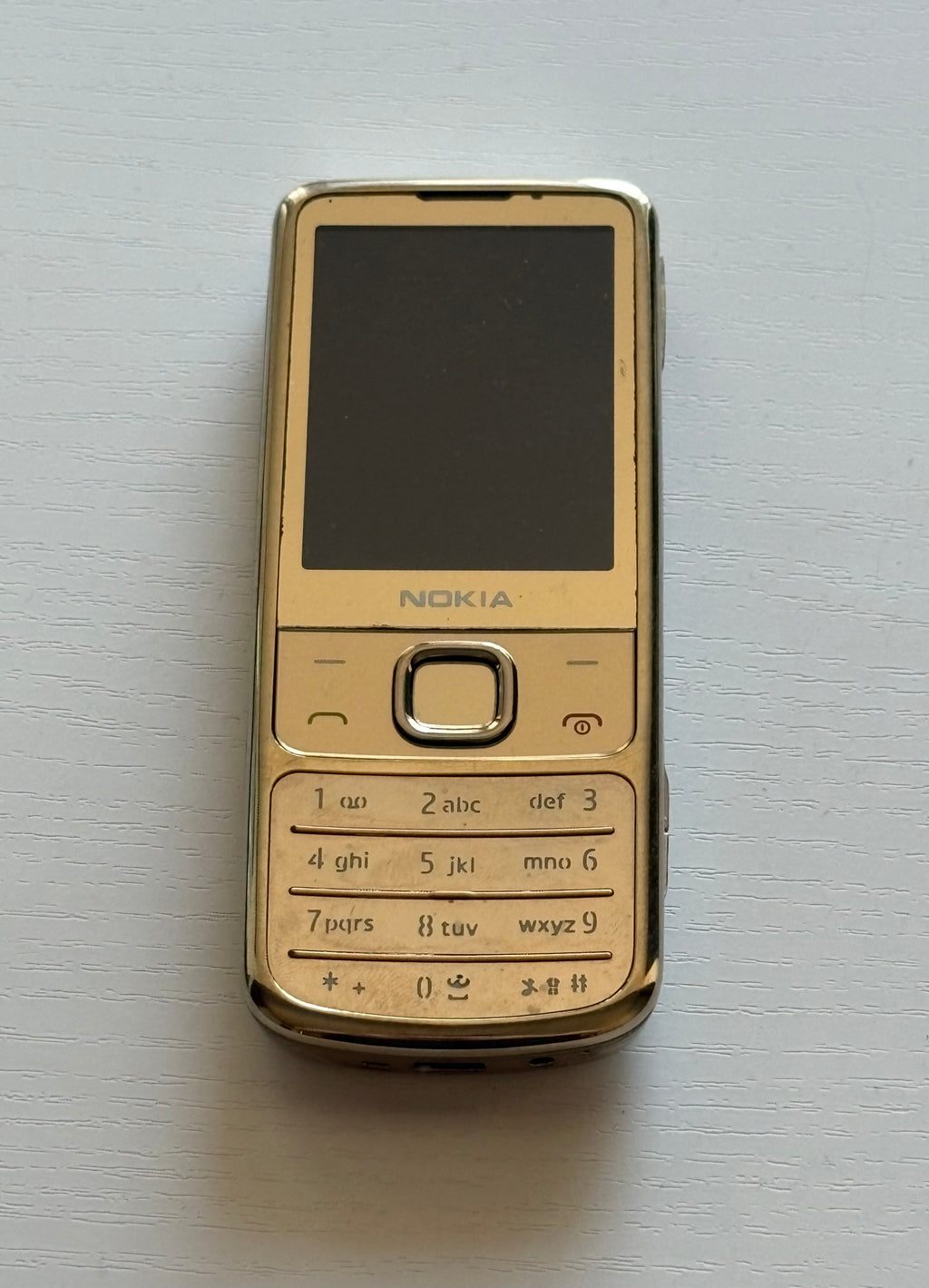 NOKIA 6700 Gold