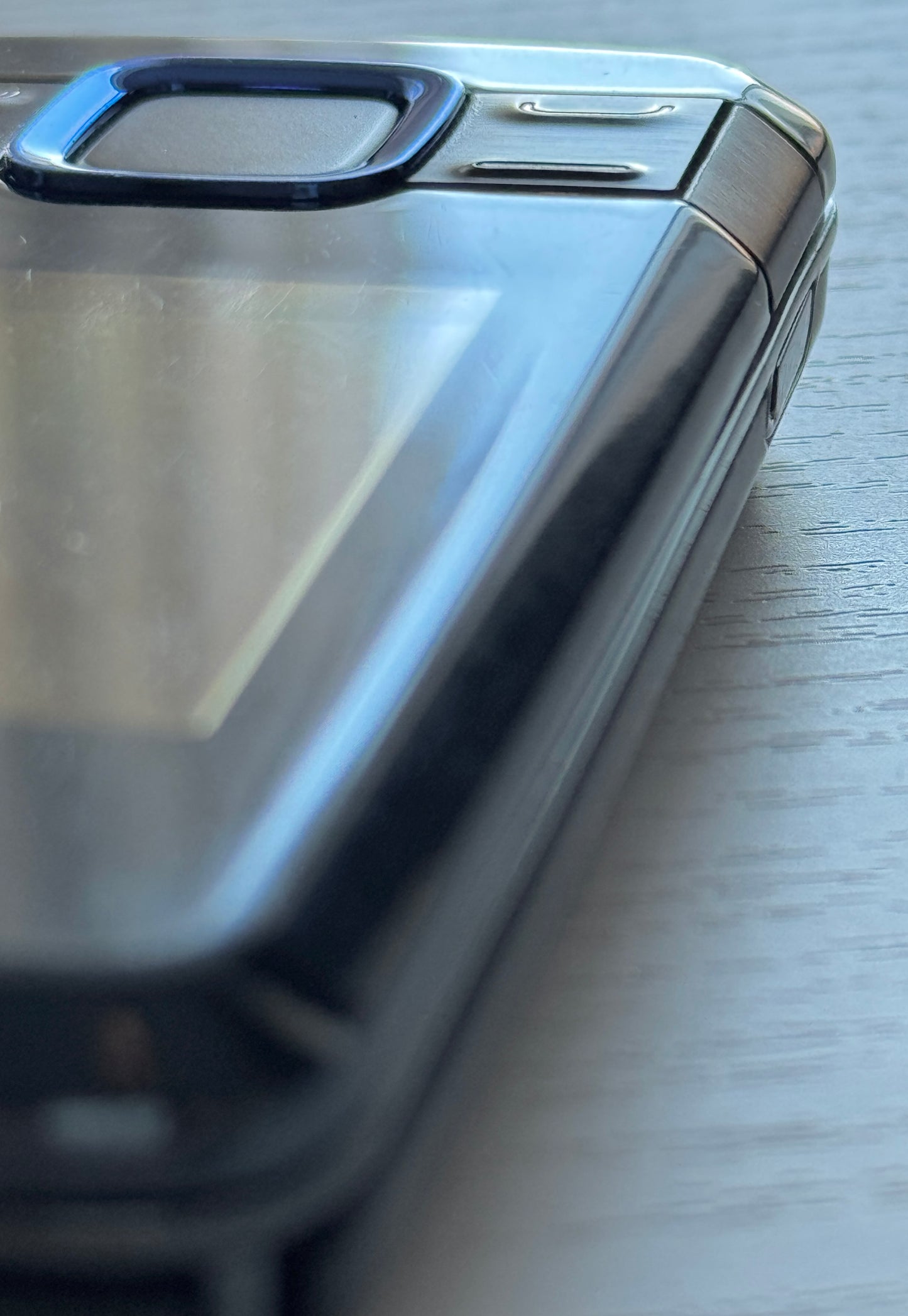 NOKIA 7100 Supernova