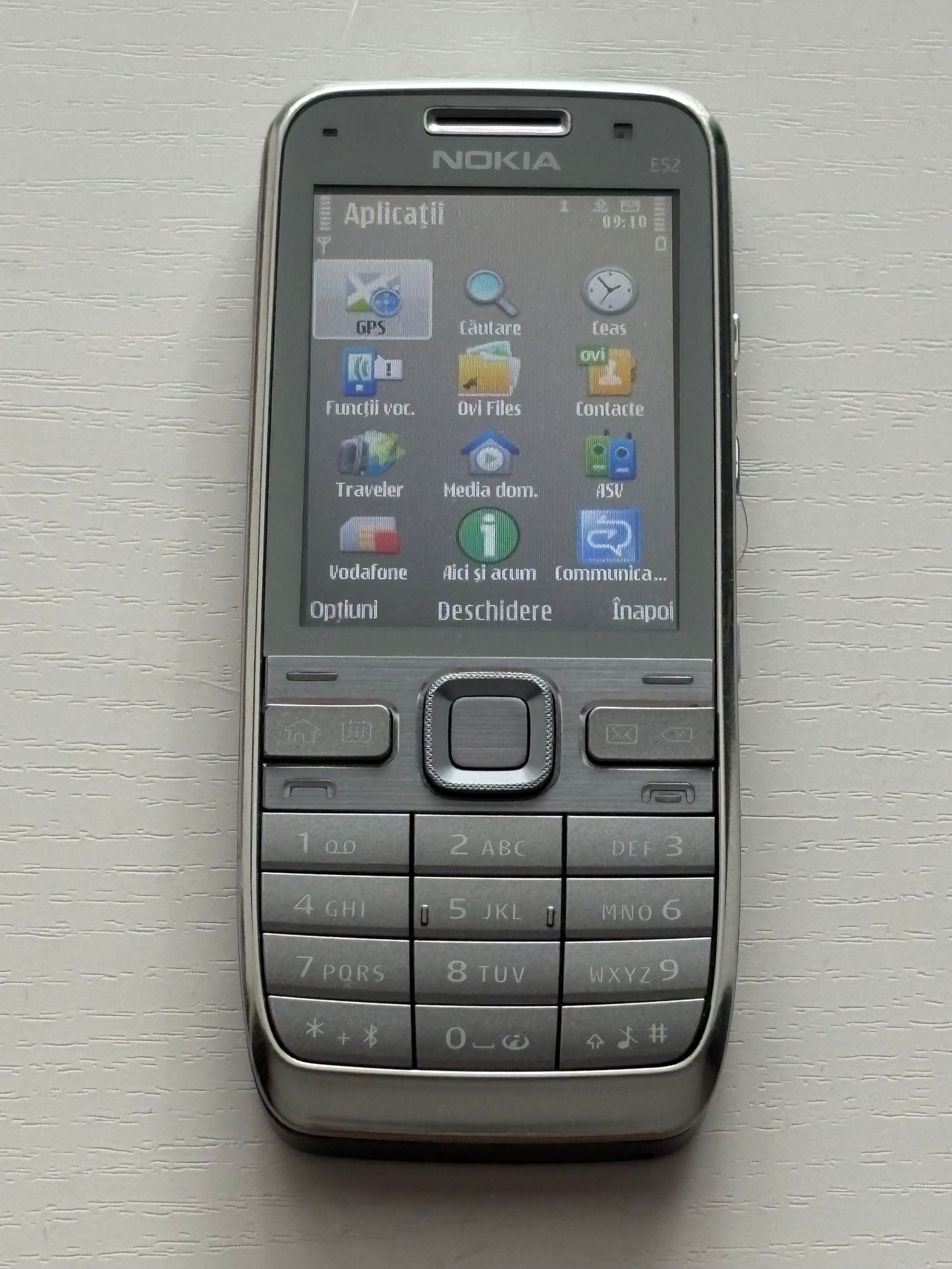 NOKIA E52