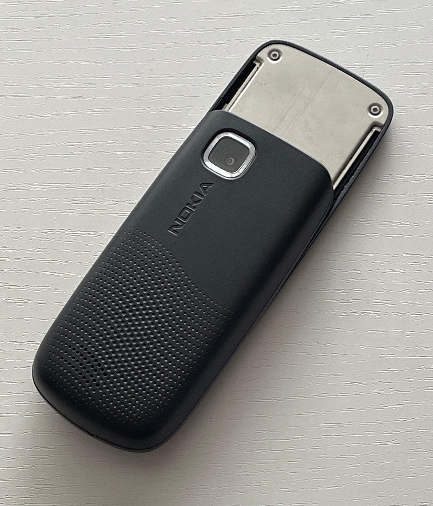 NOKIA 2220 Slide