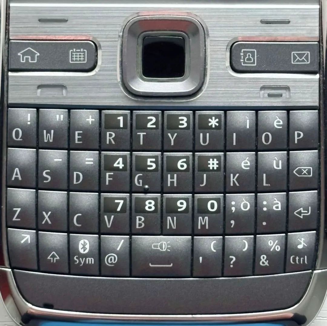 NOKIA E72