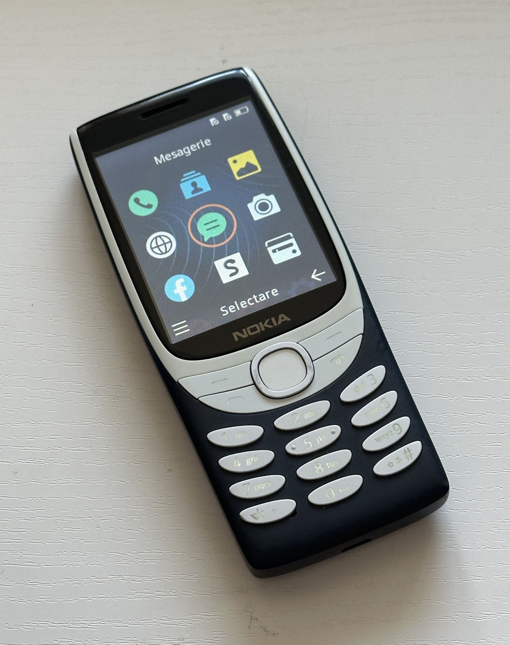 NOKIA 8210 4G