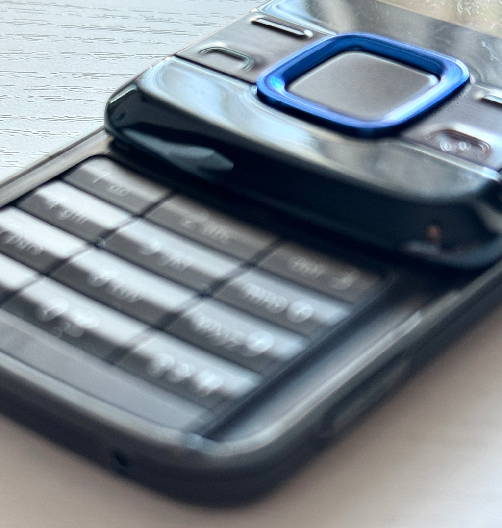 NOKIA 7100 Supernova