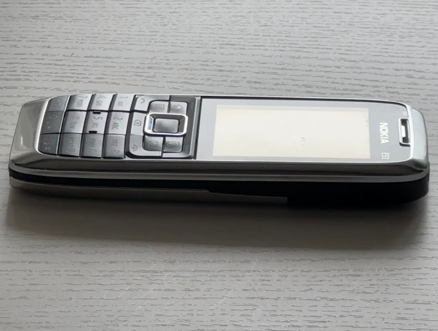 NOKIA E51