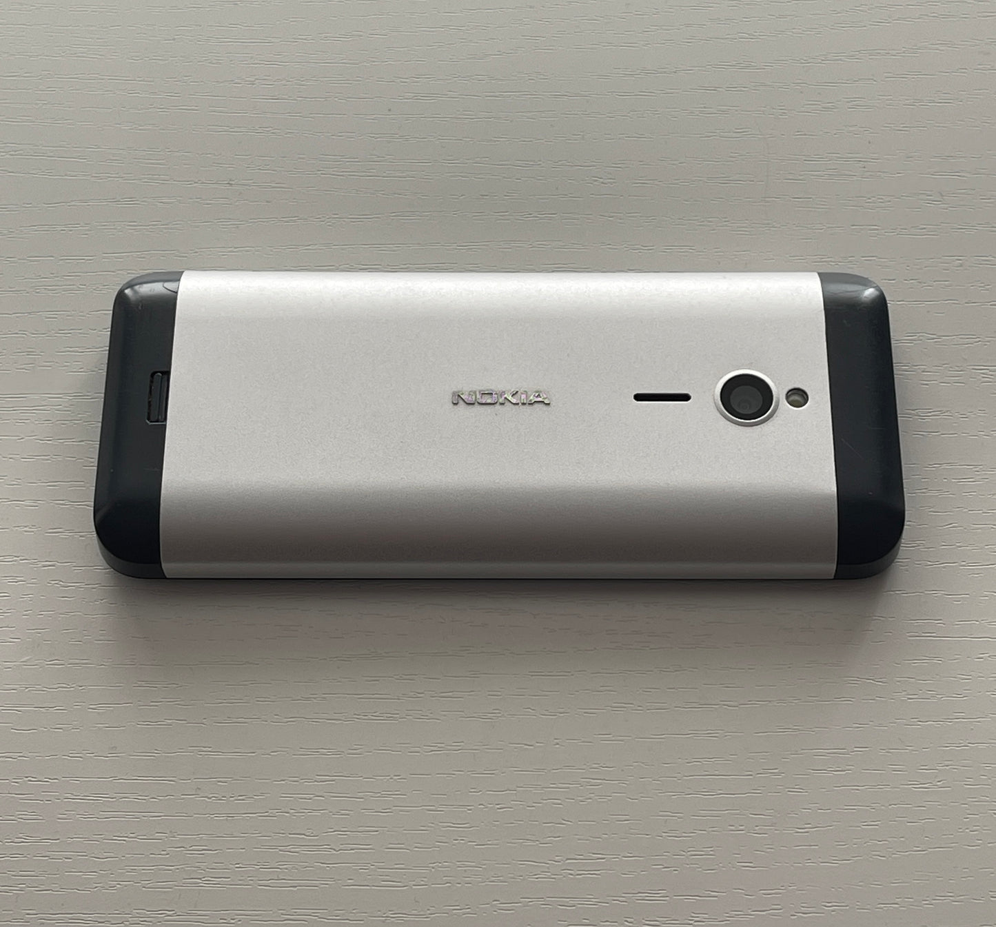 NOKIA 230