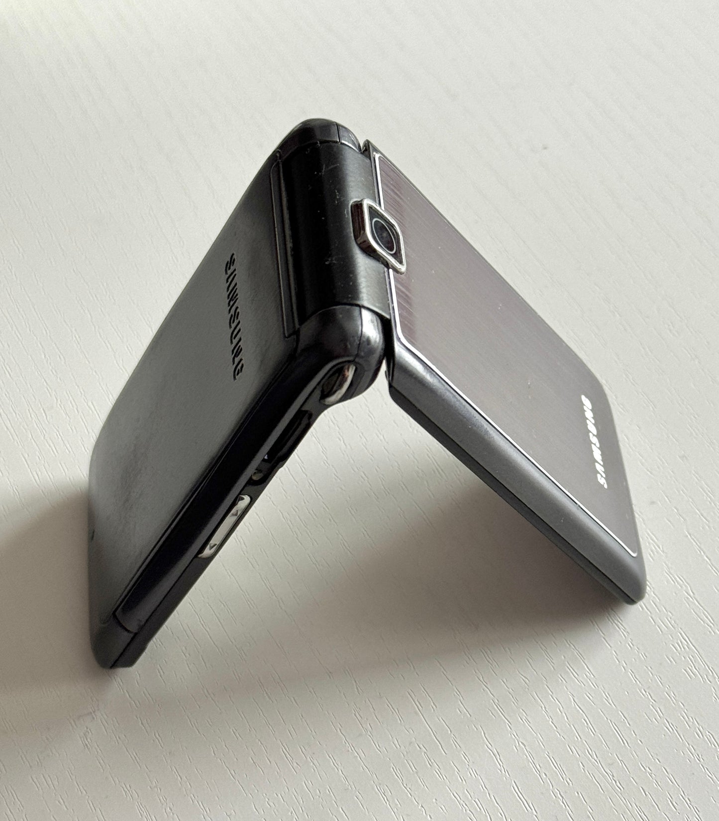 Samsung S3600