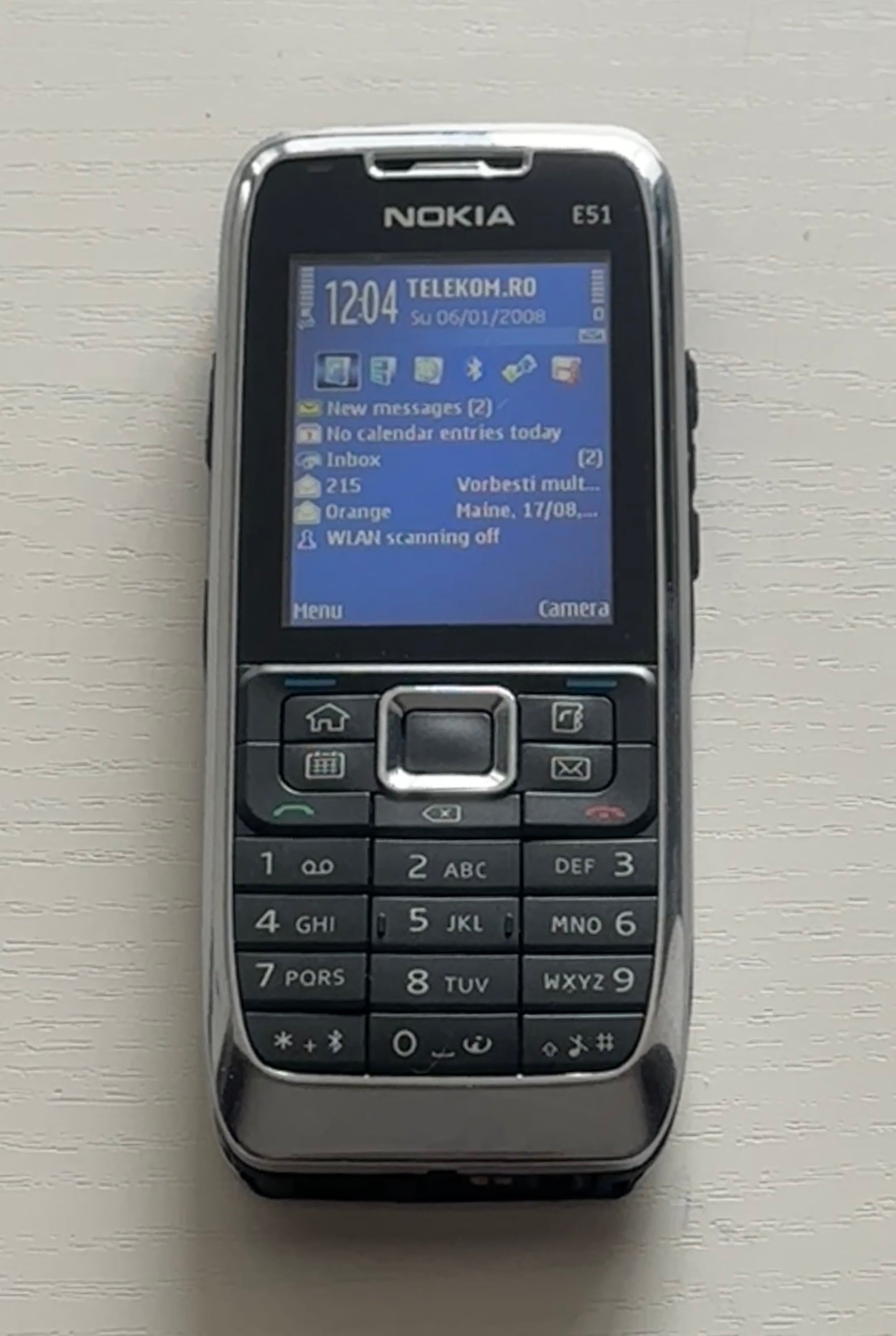 NOKIA E51