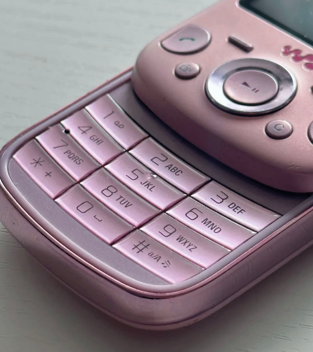 Sony Ericsson Zylo (W20i)
