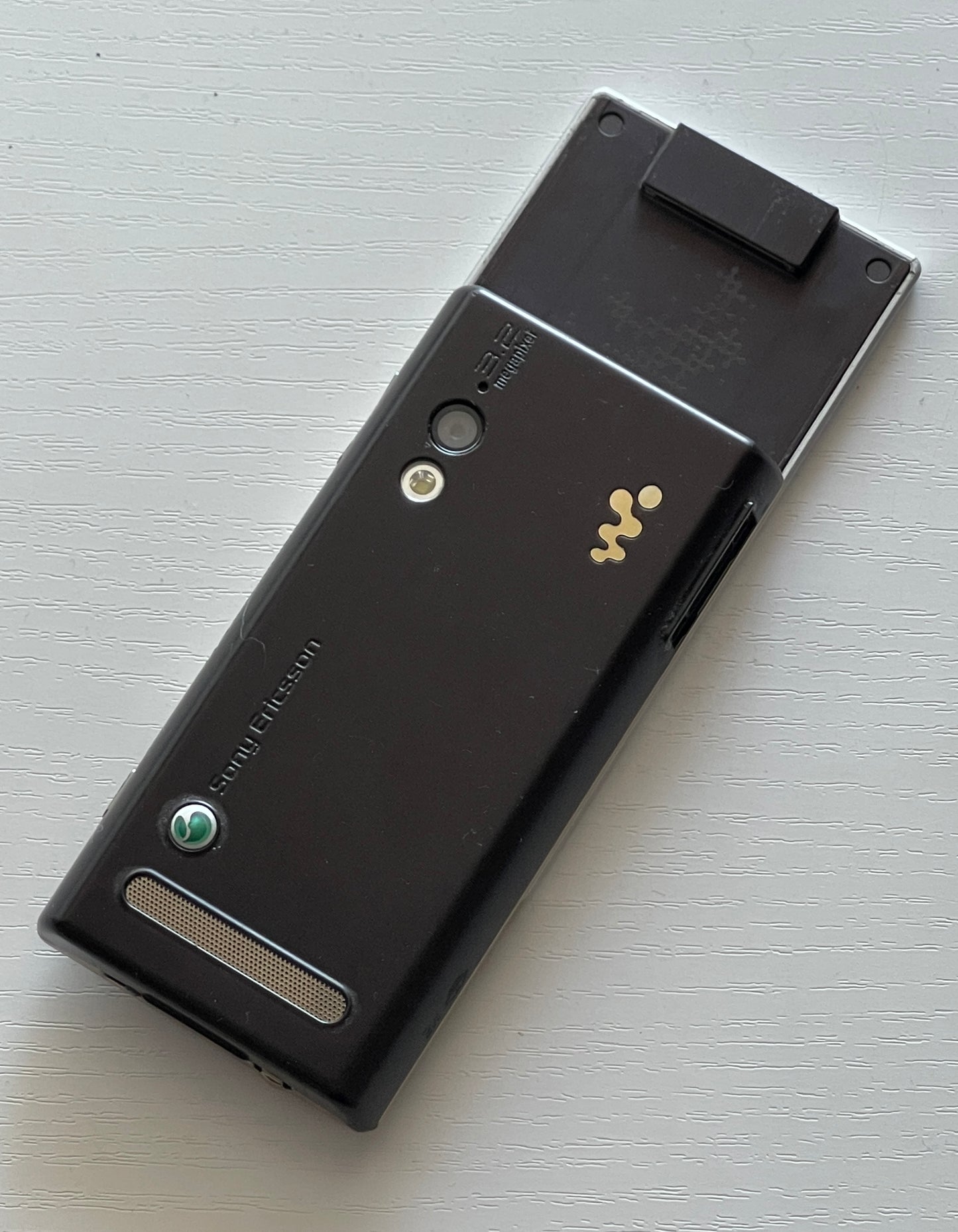 Sony Ericsson W705