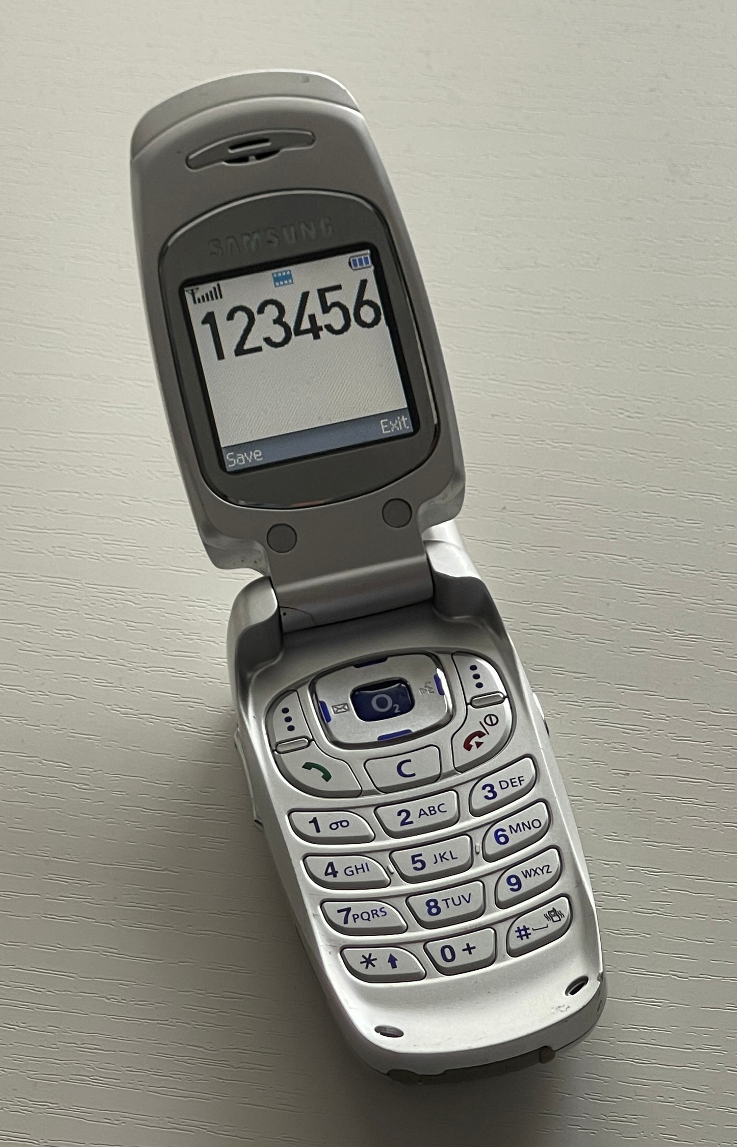 Samsung E600