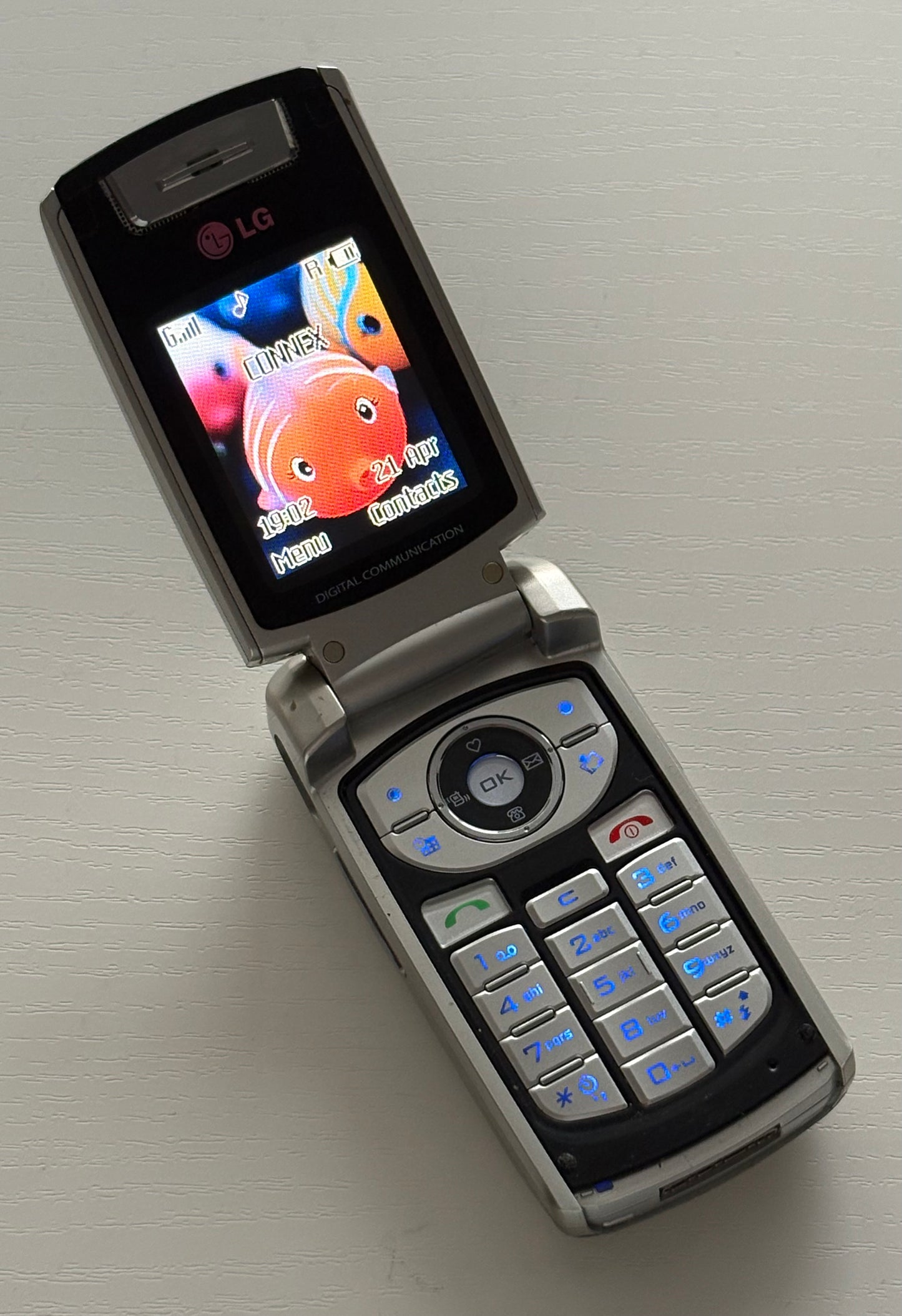 LG F2410