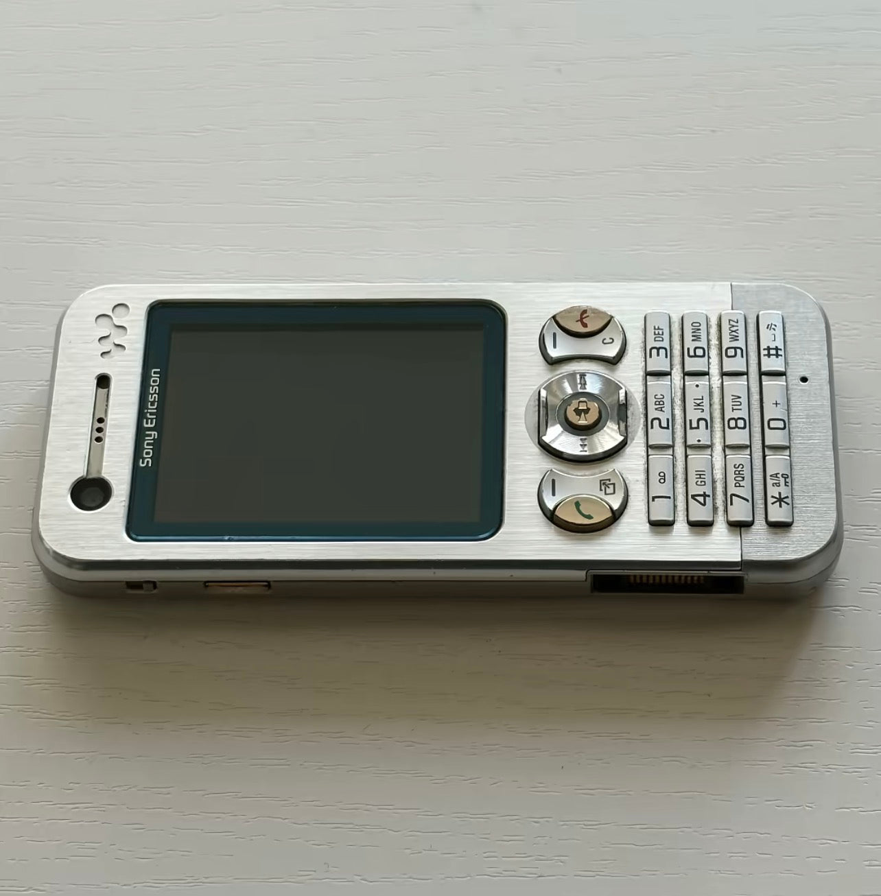 Sony Ericsson W890i