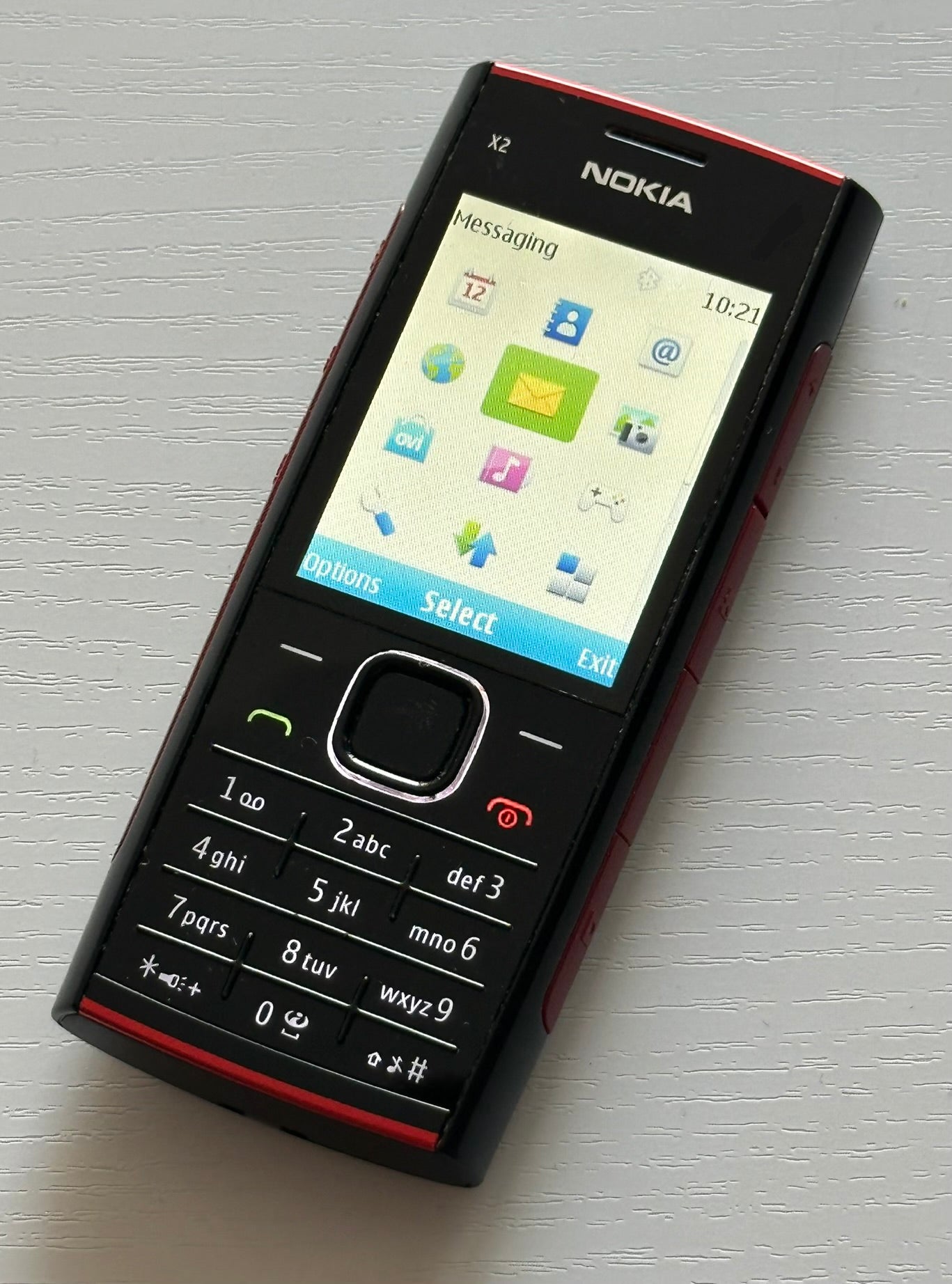 NOKIA X2-00