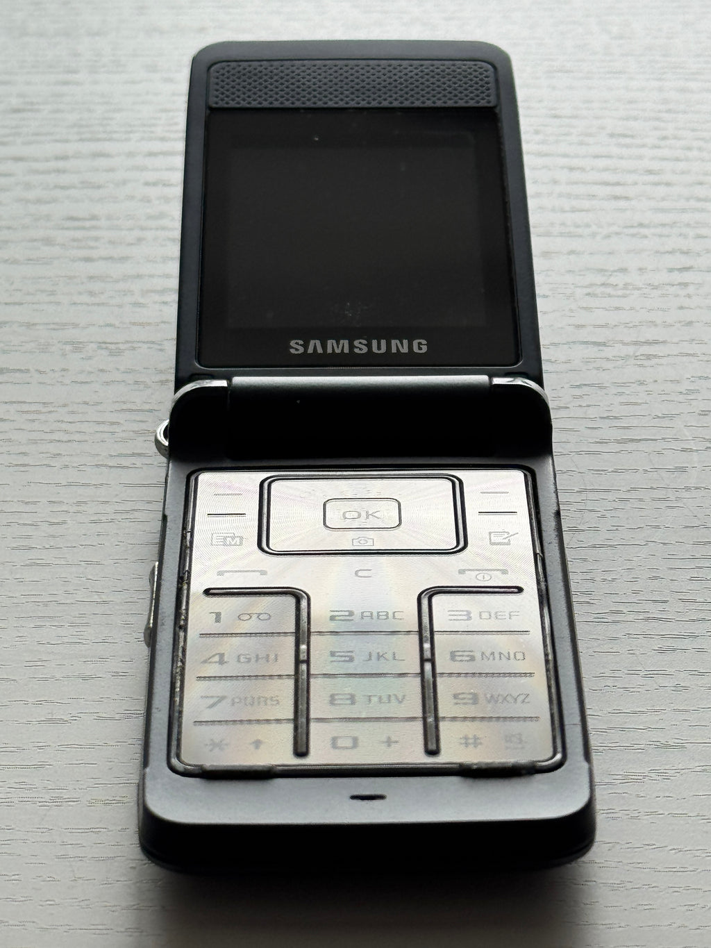 Samsung S3600