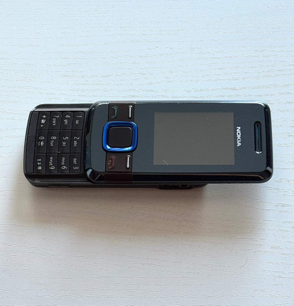 NOKIA 7100 Supernova