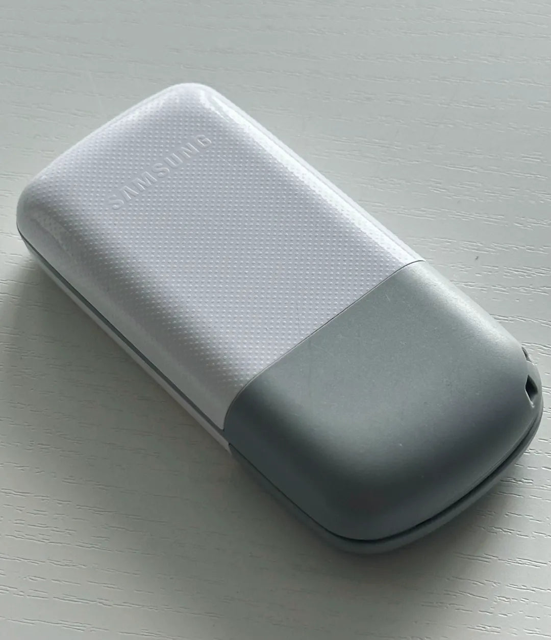 Samsung E1360
