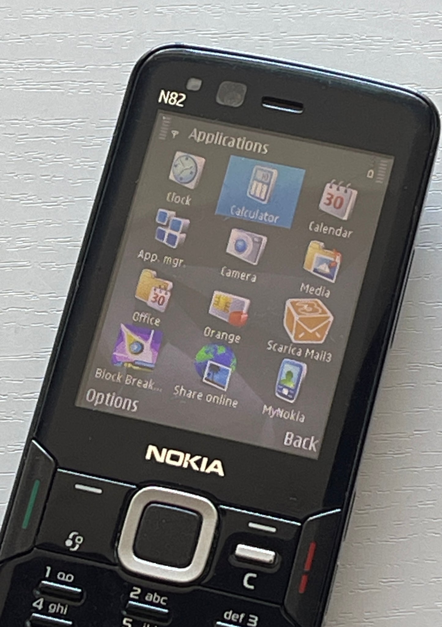 NOKIA N82