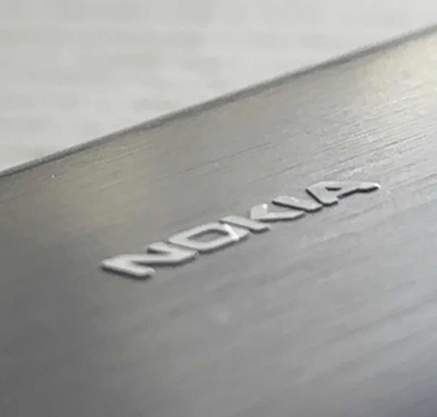NOKIA X2-00