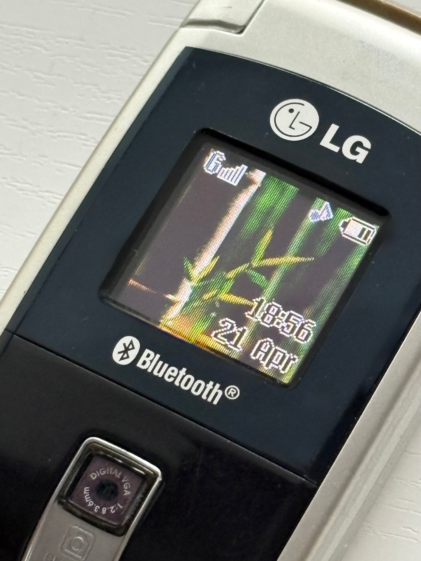 LG F2410