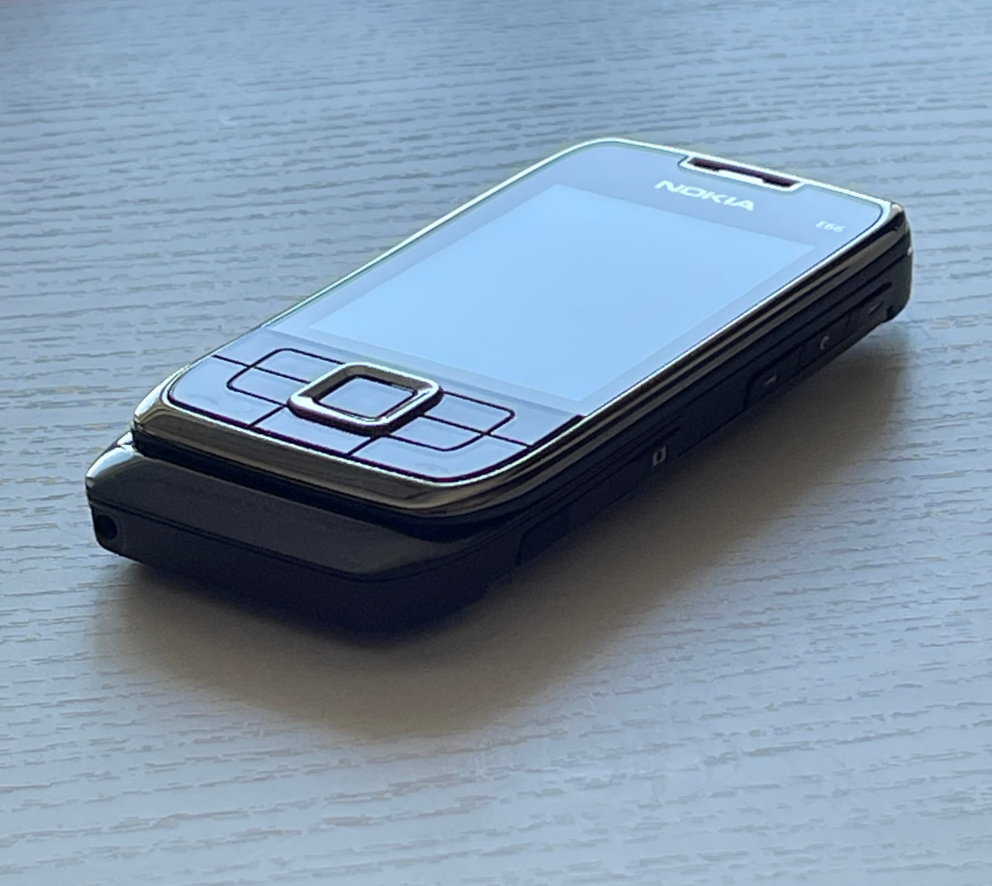 NOKIA E66