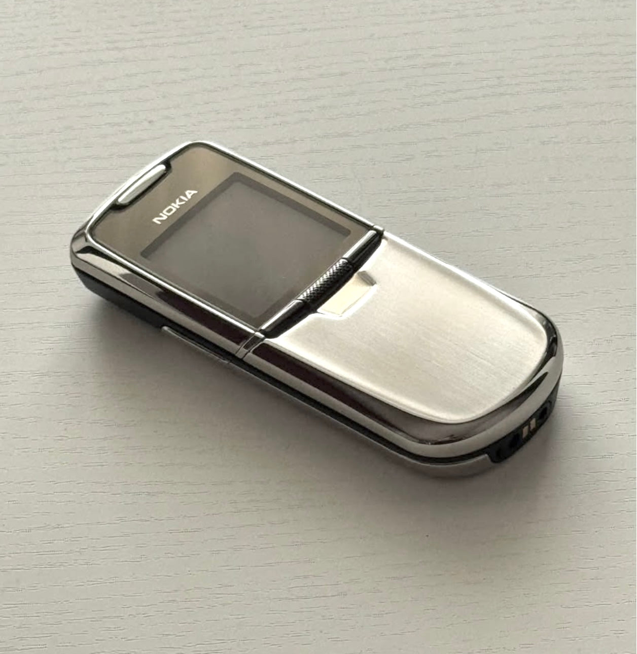 NOKIA 8800