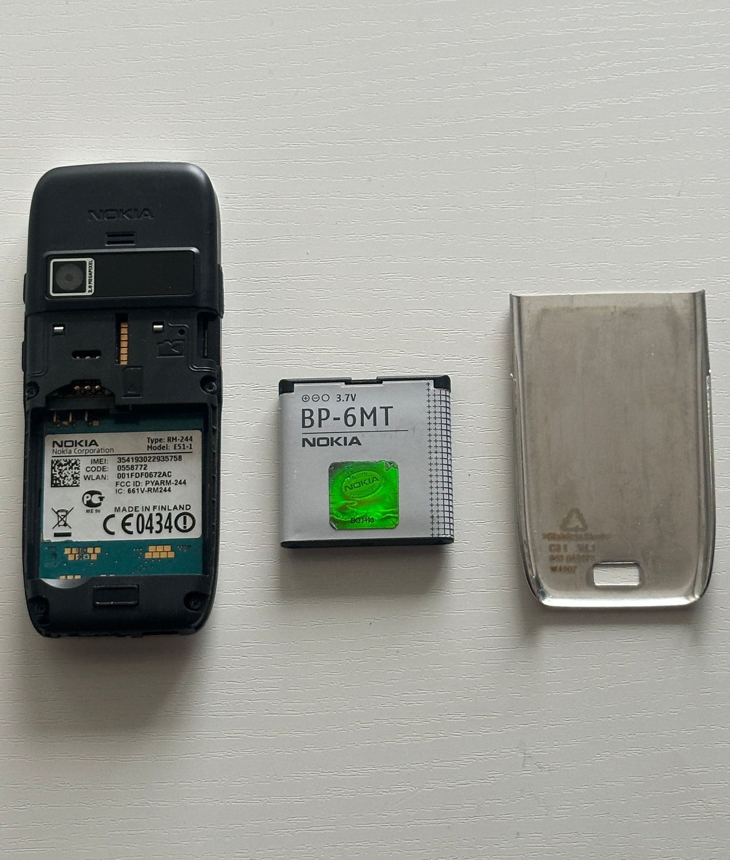 NOKIA E51