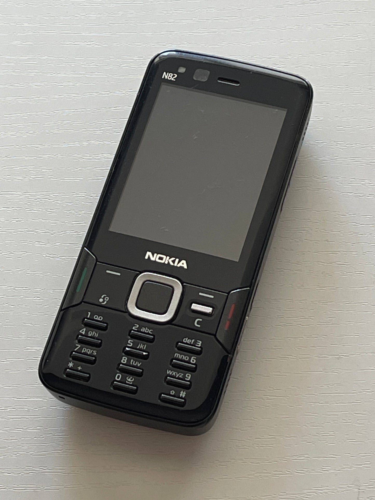 NOKIA N82