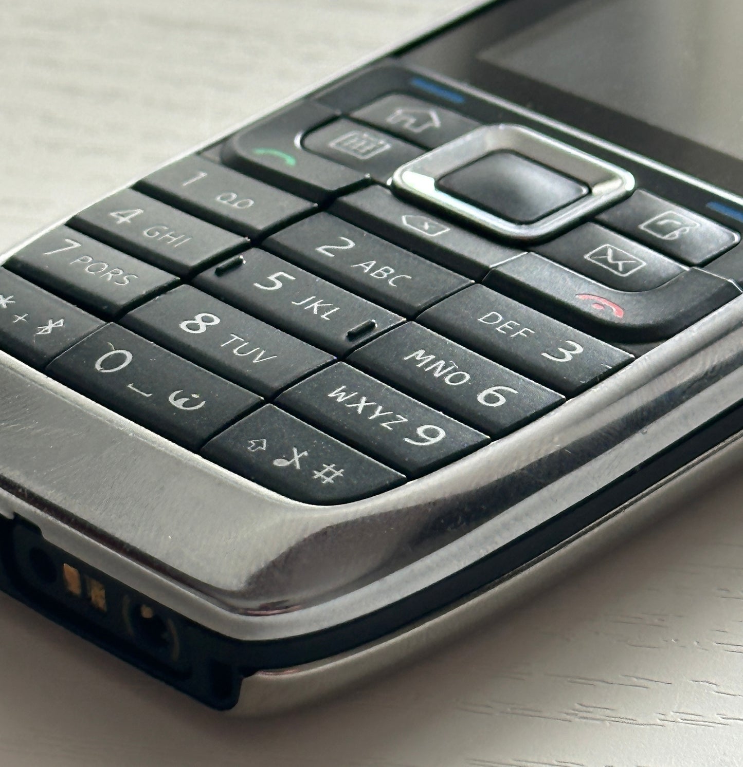 NOKIA E51