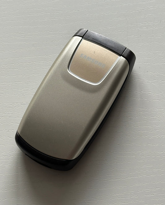 Samsung C270