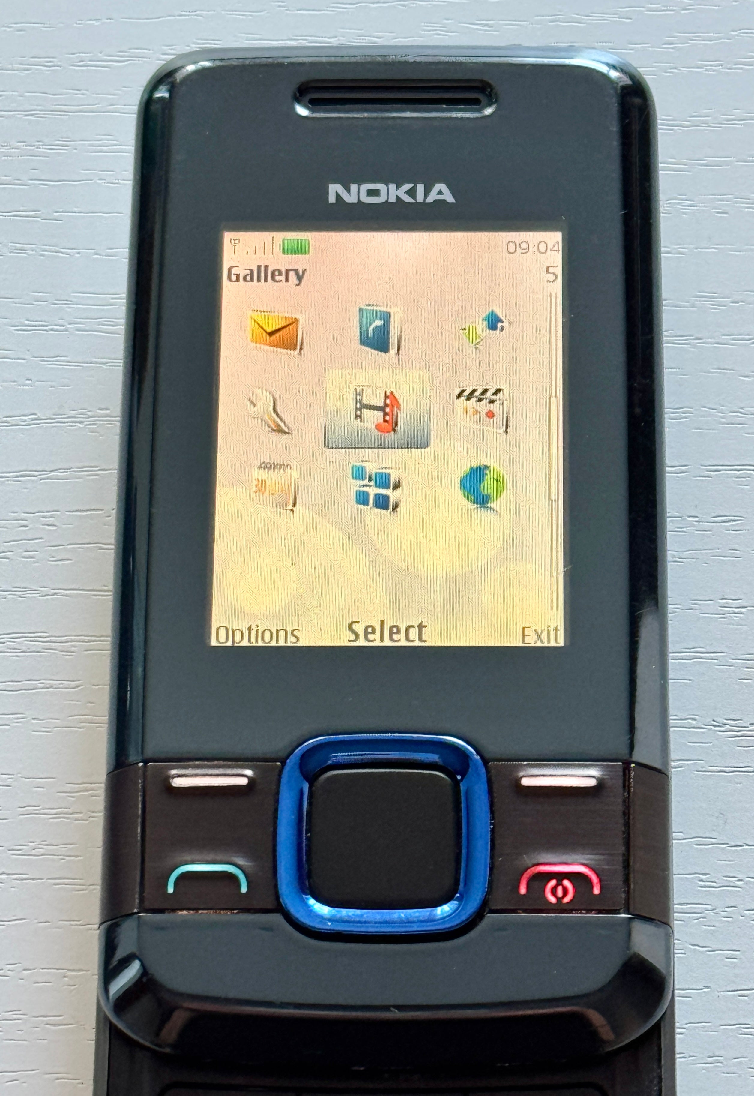 NOKIA 7100 Supernova
