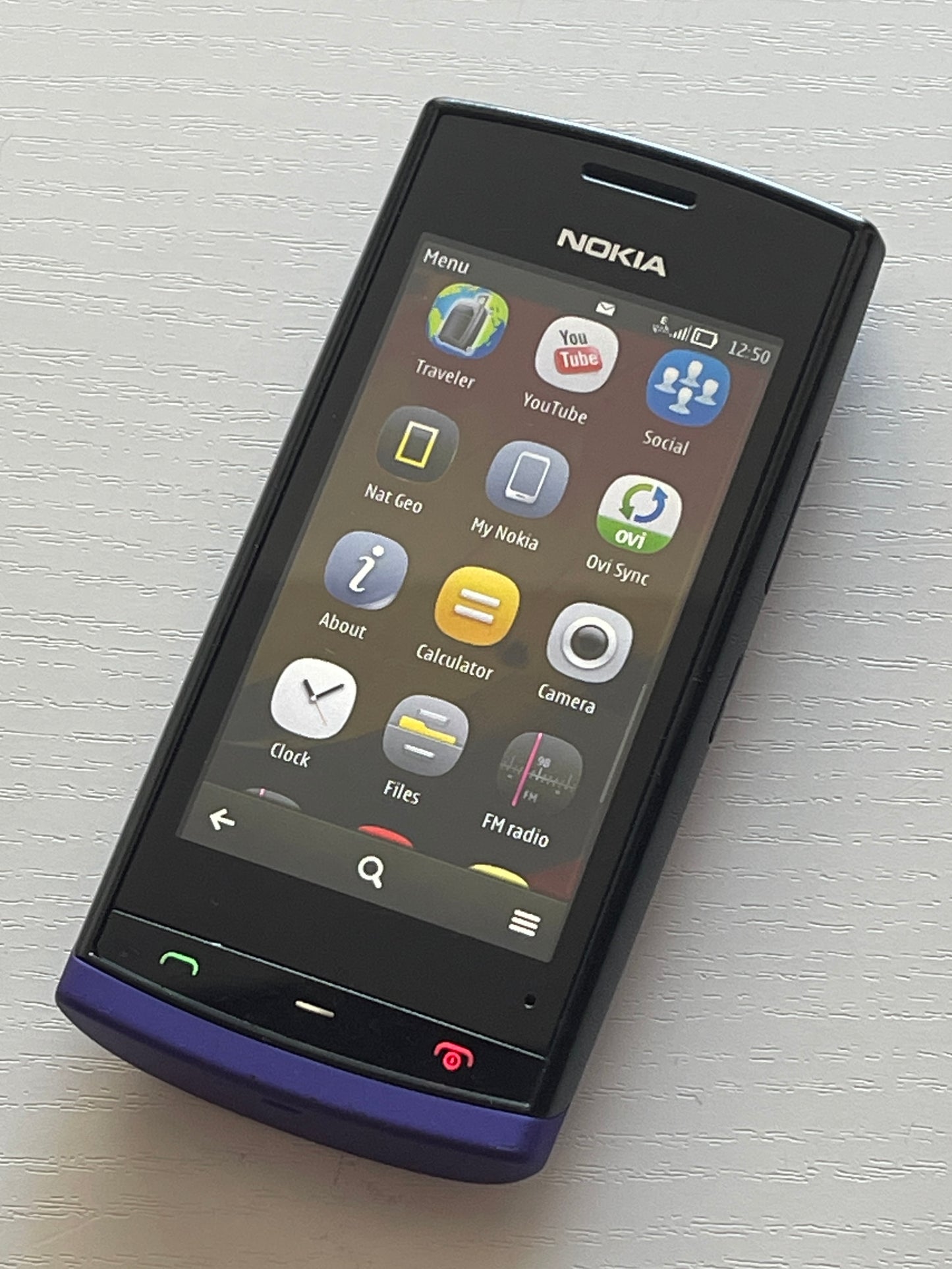 NOKIA 500