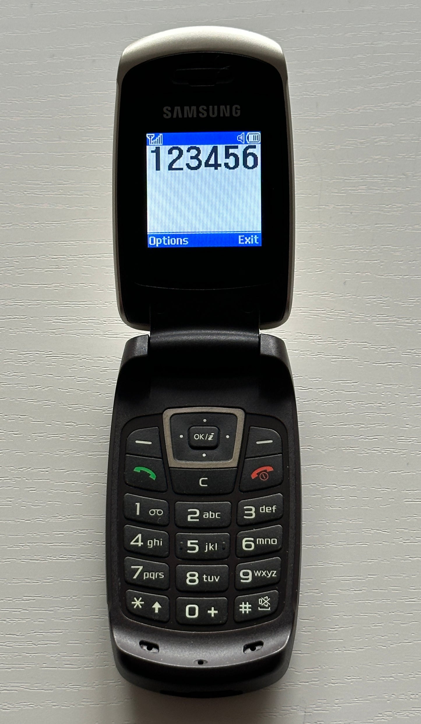 Samsung C270