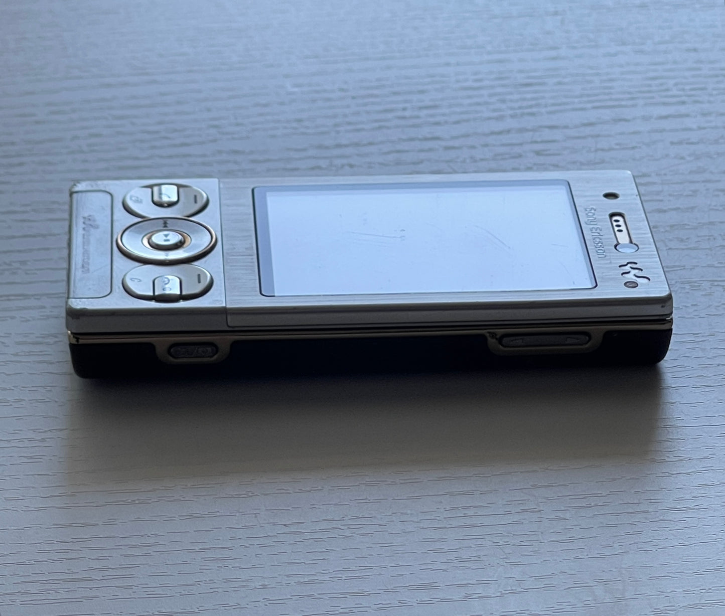 Sony Ericsson W705
