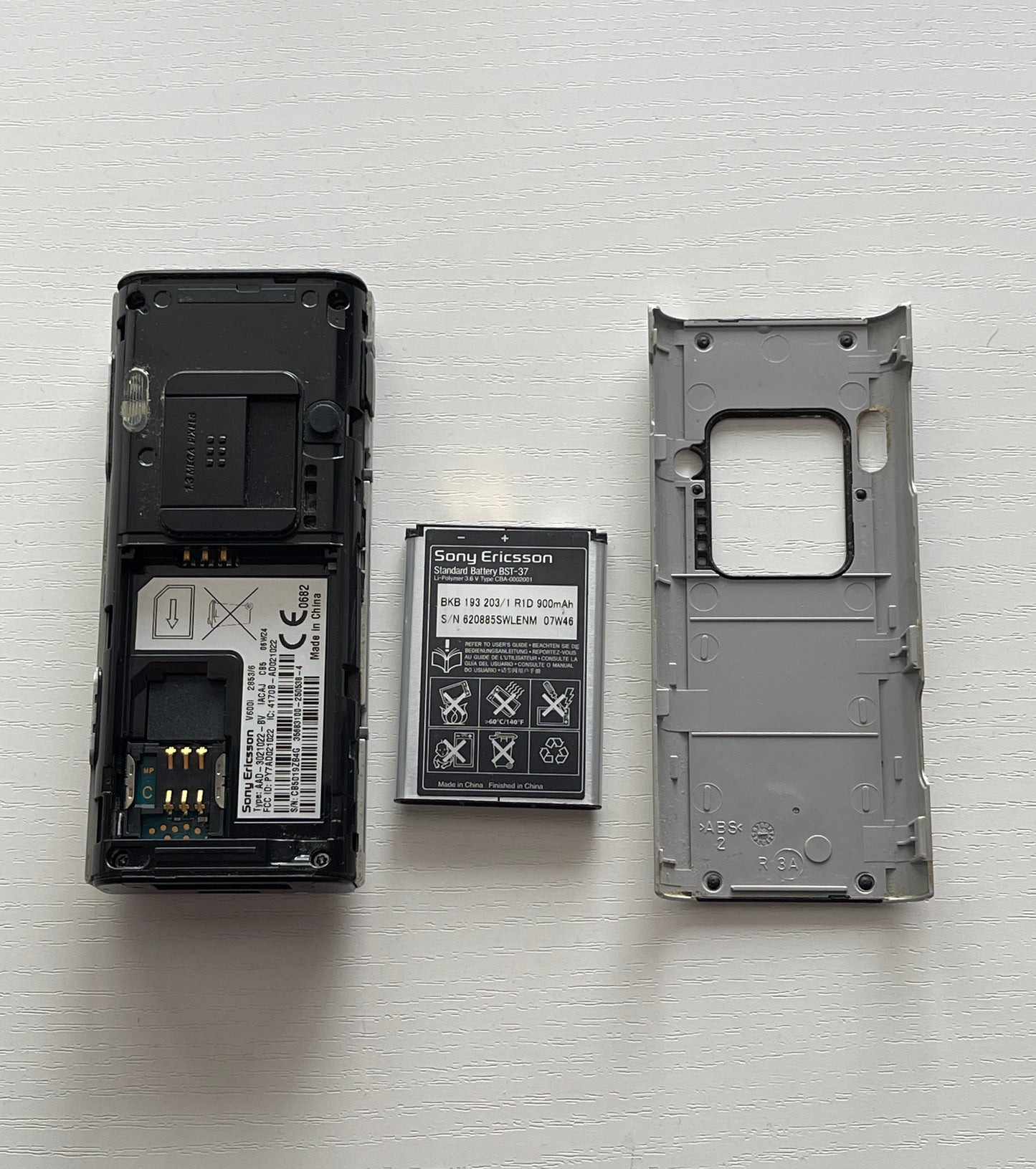 Sony Ericsson V600i