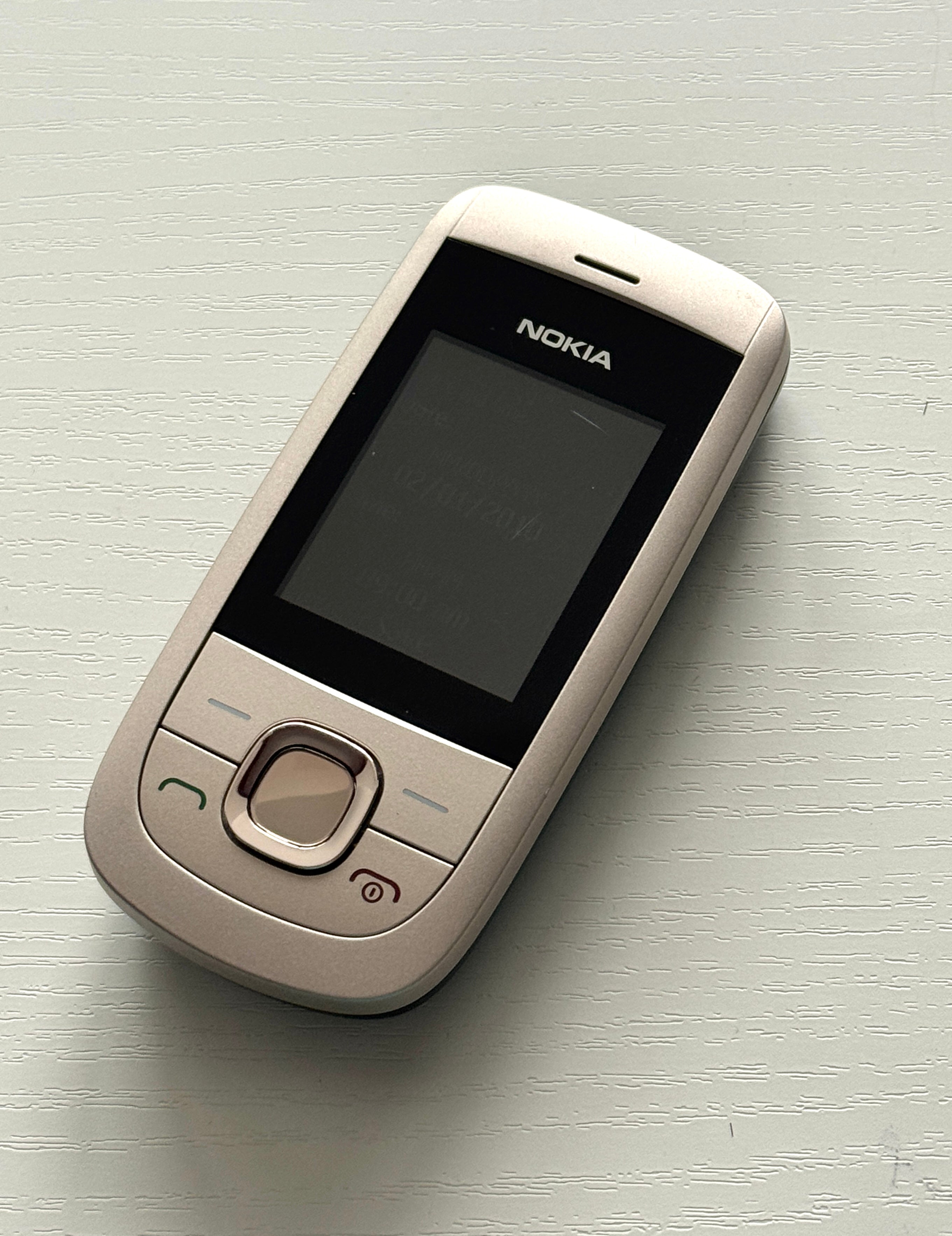 NOKIA 2220 Slide